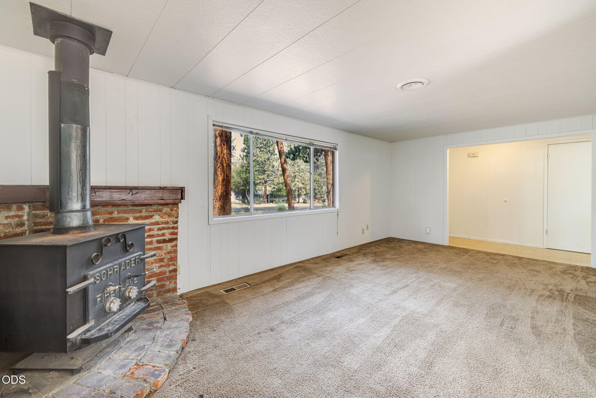 4-web-or-mls-Tyler_Phillips_Photography_. Photo 4 of 26, 60866 Granite Drive, Bend, OR 97702