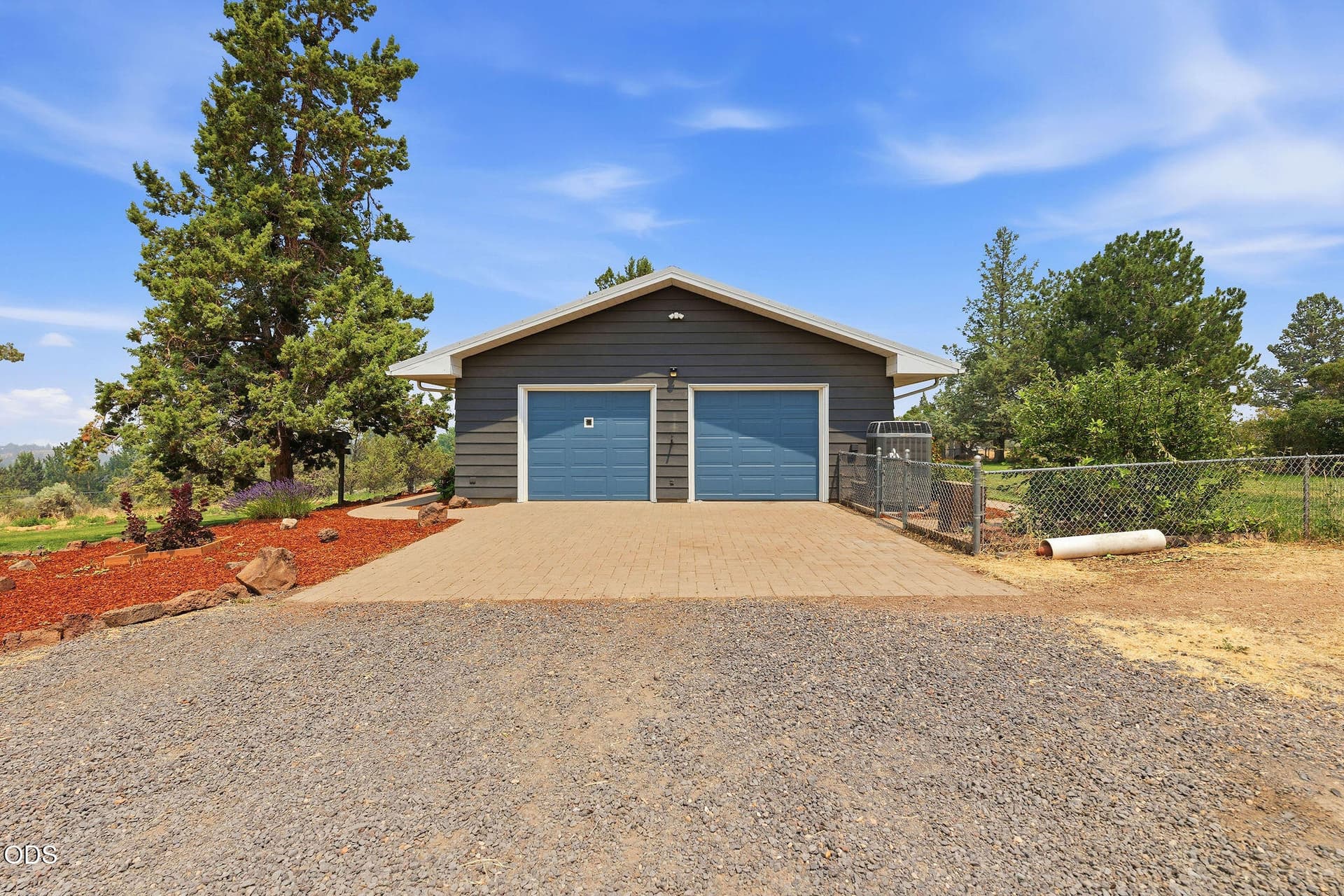 8T3A6358. Photo 5 of 29, 304 SE Crestview Lane, Madras, OR 97741