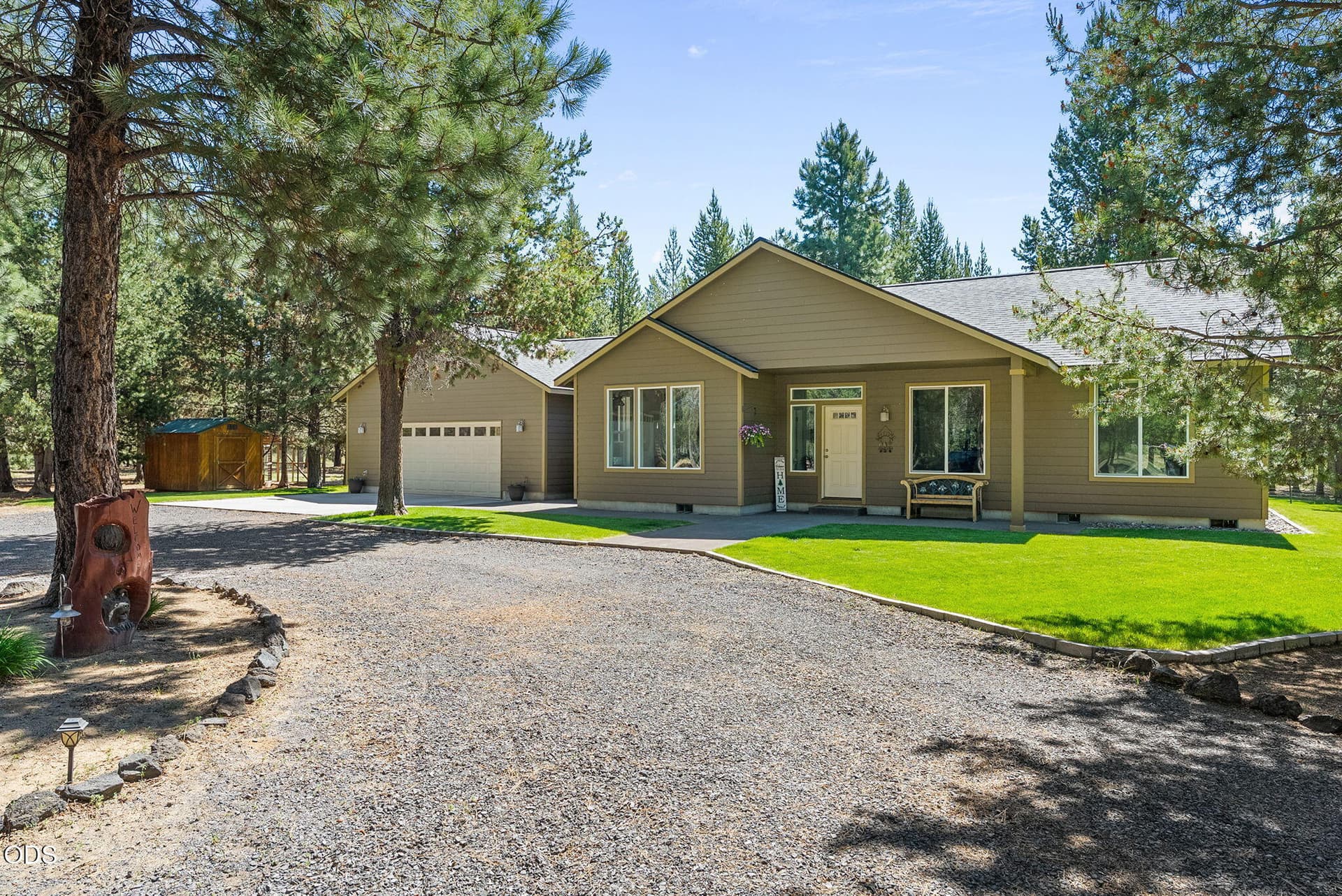 1-web-or-mls-DSC04008. Photo 4 of 27, 147853 Mabel Drive, La Pine, OR 97739