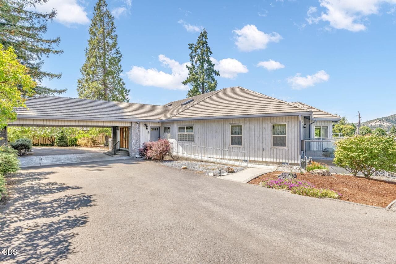 EP1A9684 Large. Photo 3 of 65, 1282 Shady Lane, Grants Pass, OR 97527