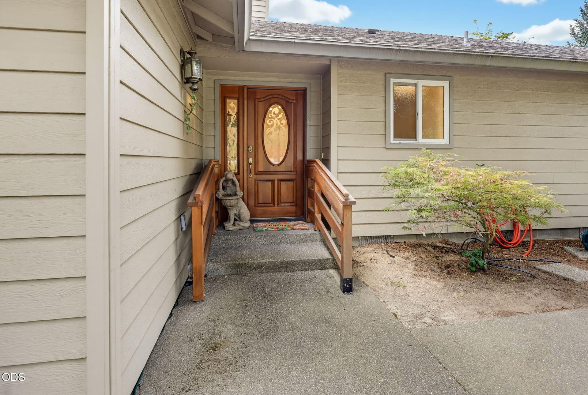 ApxTP00009. Photo 3 of 45, 100 Twisted Pine Drive, Grants Pass, OR 97527