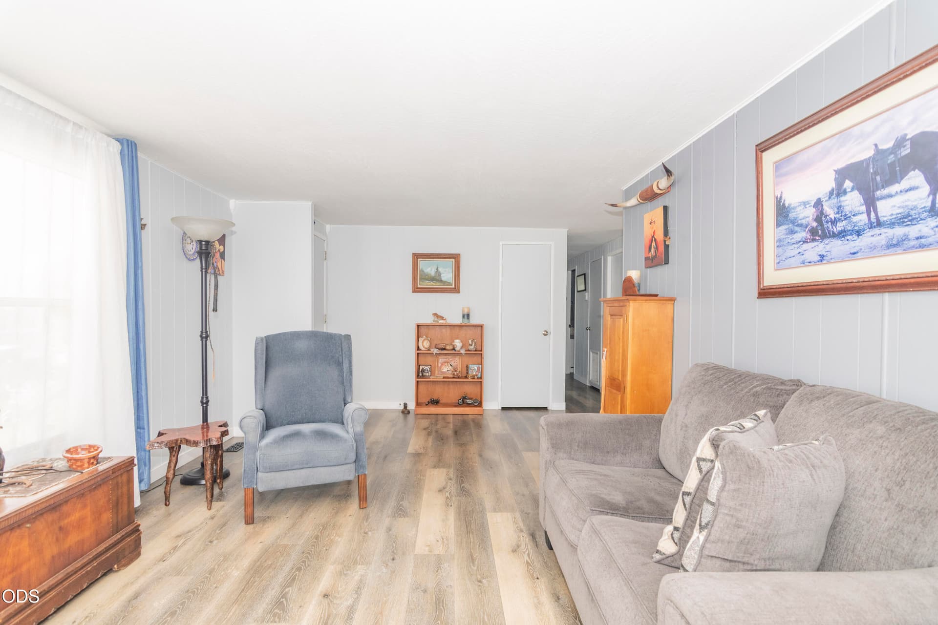 Spacious Room. Photo 5 of 31, 112 Briarwood Way, Grants Pass, OR 97526