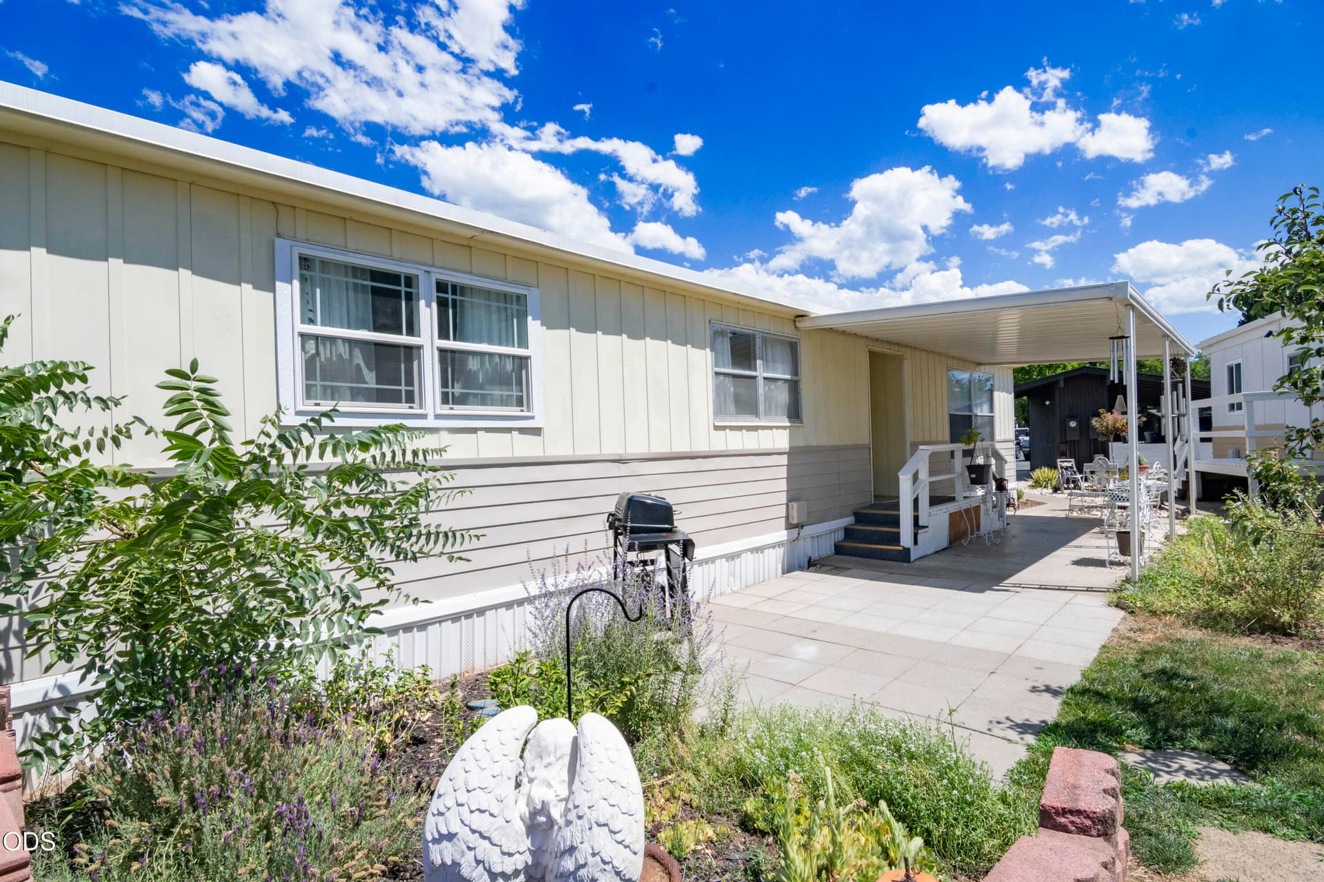 Front Porch and BBQ Patio. Photo 2 of 31, 112 Briarwood Way, Grants Pass, OR 97526