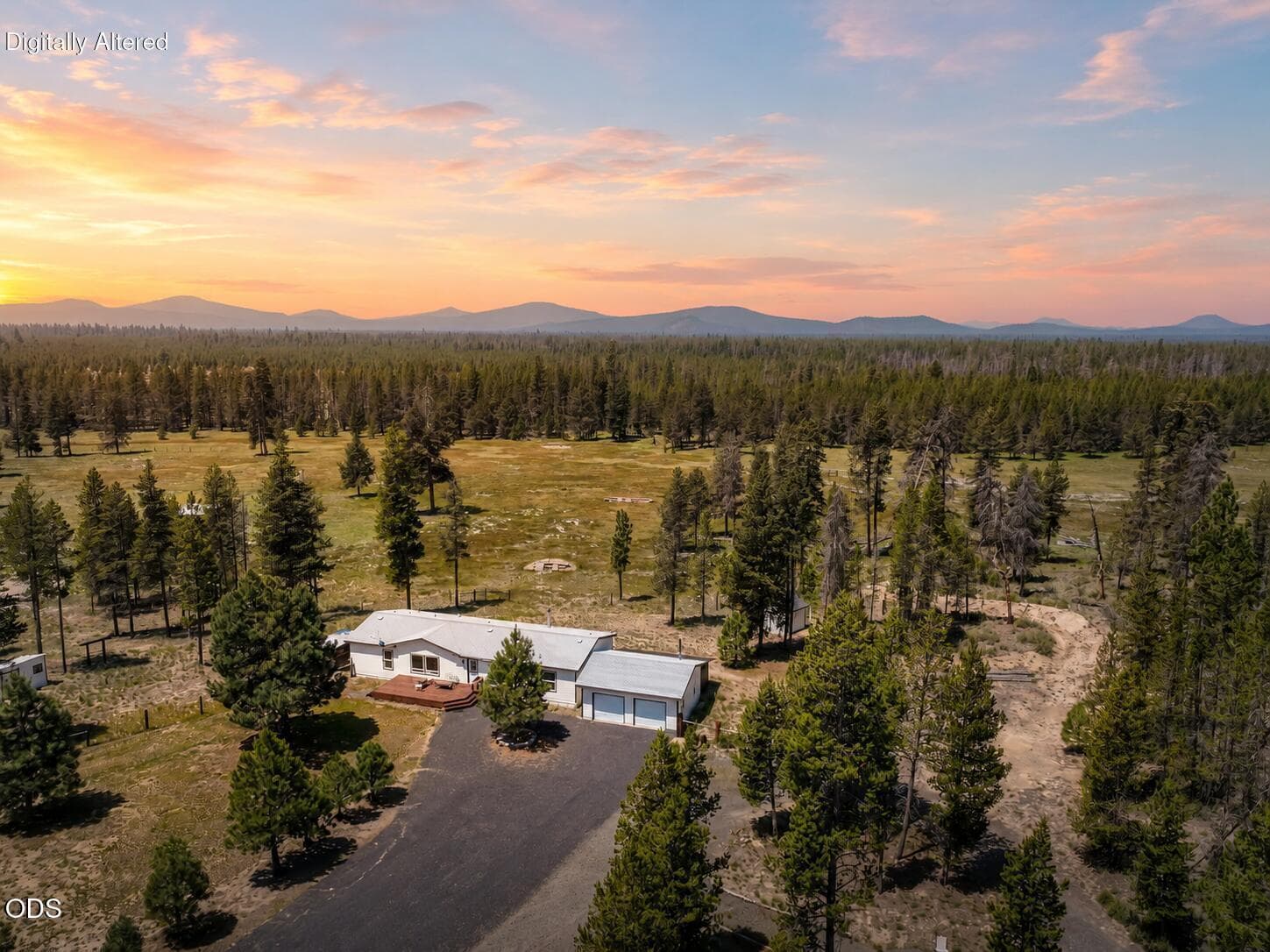 1. Photo 2 of 35, 151154 Beal Road, La Pine, OR 97739