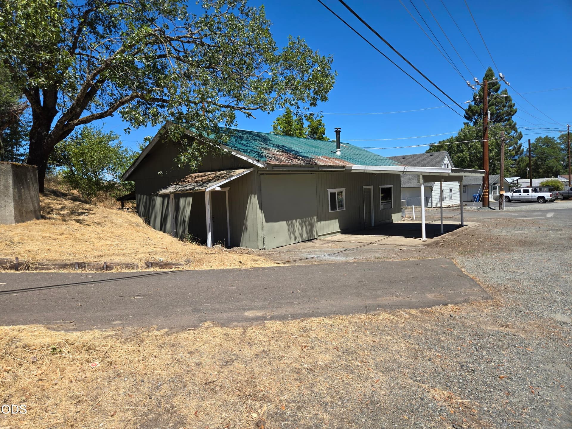 20260723_131642. Photo 2 of 37, 4618 Redwood Avenue, Grants Pass, OR 97527