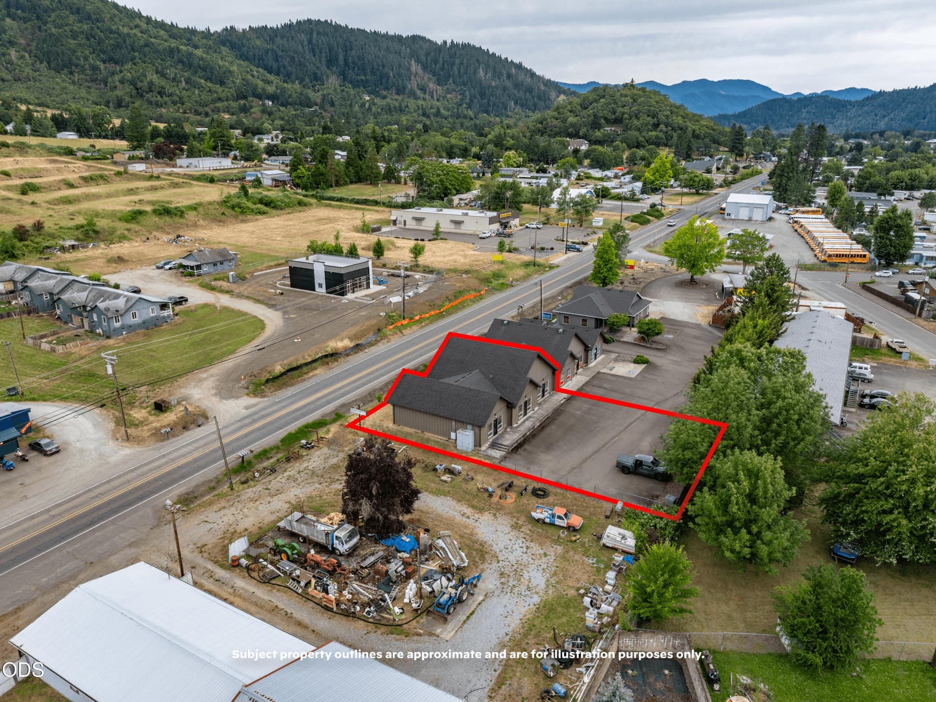 209-2. Photo 2 of 60, 209 S Old Pacific Highway, Myrtle Creek, OR 97457