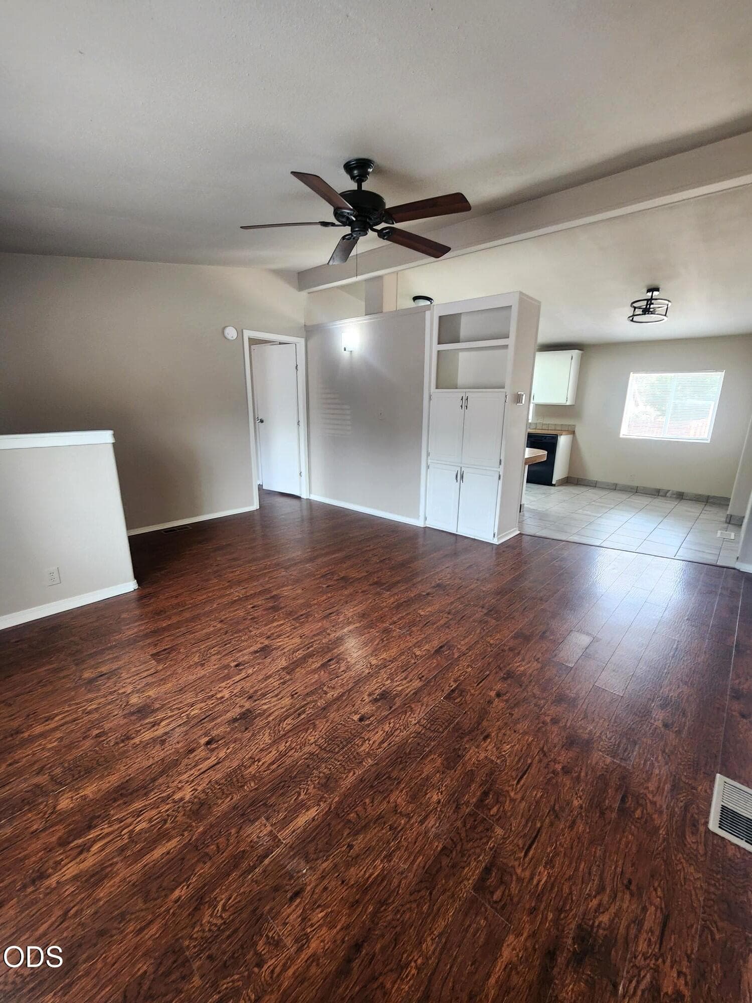 6232ndLivingroom. Photo 5 of 18, 623 SW 2nd Street, Madras, OR 97741