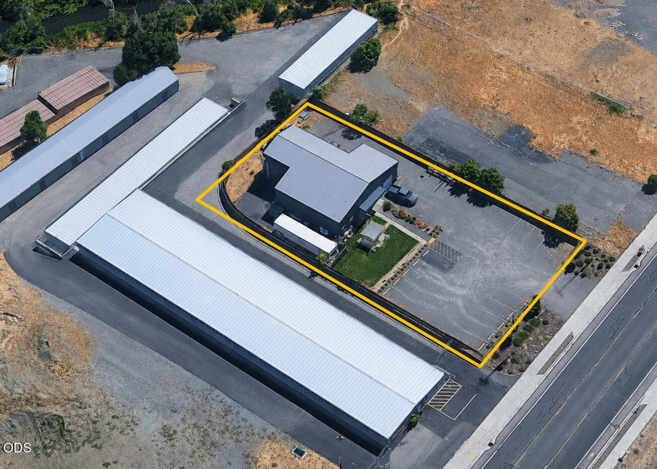 aerial. Photo 3 of 16, 717 S Pacific Highway, Talent, OR 97540