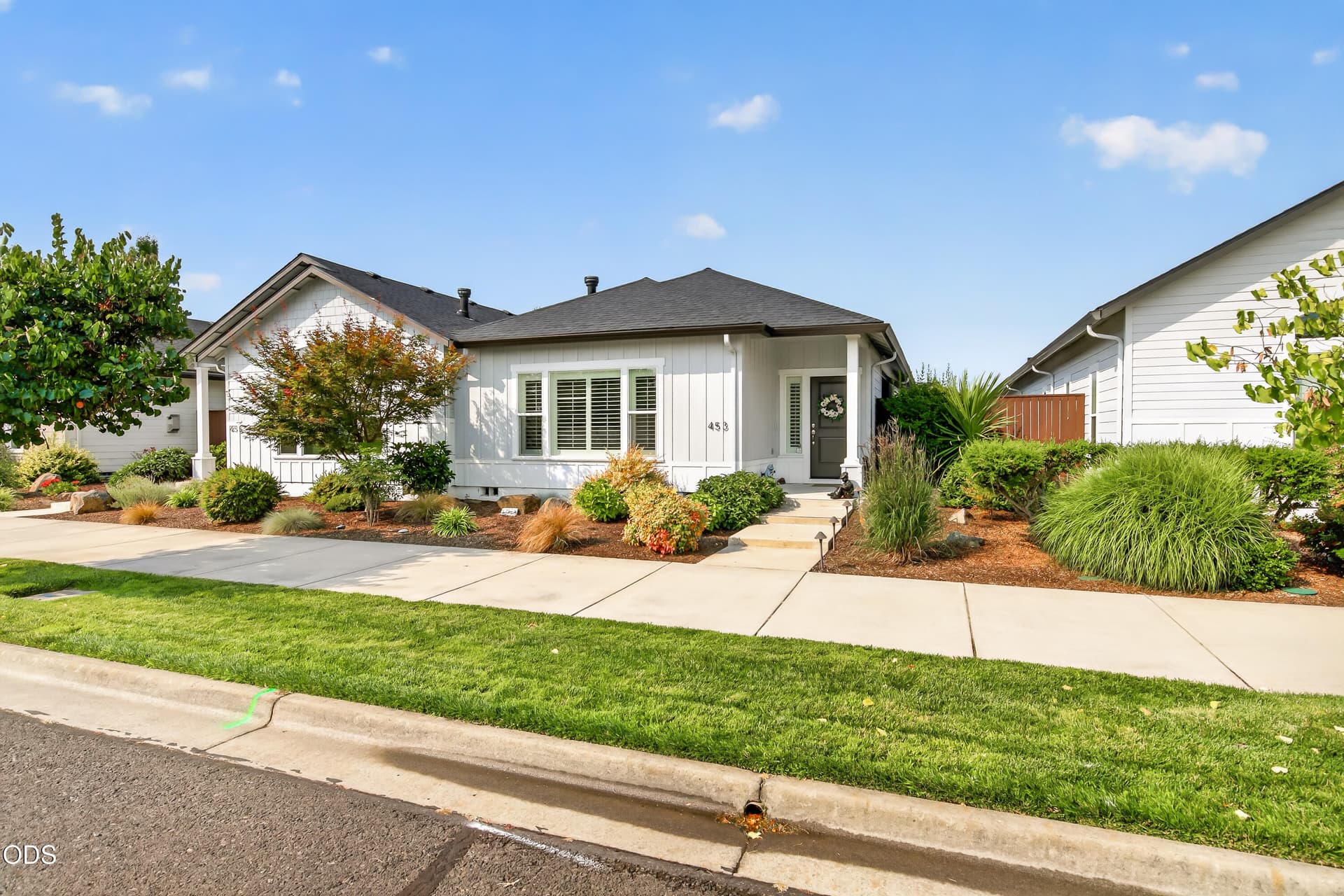 9R9A44294. Photo 2 of 28, 453 S Haskell Street, Central Point, OR 97502
