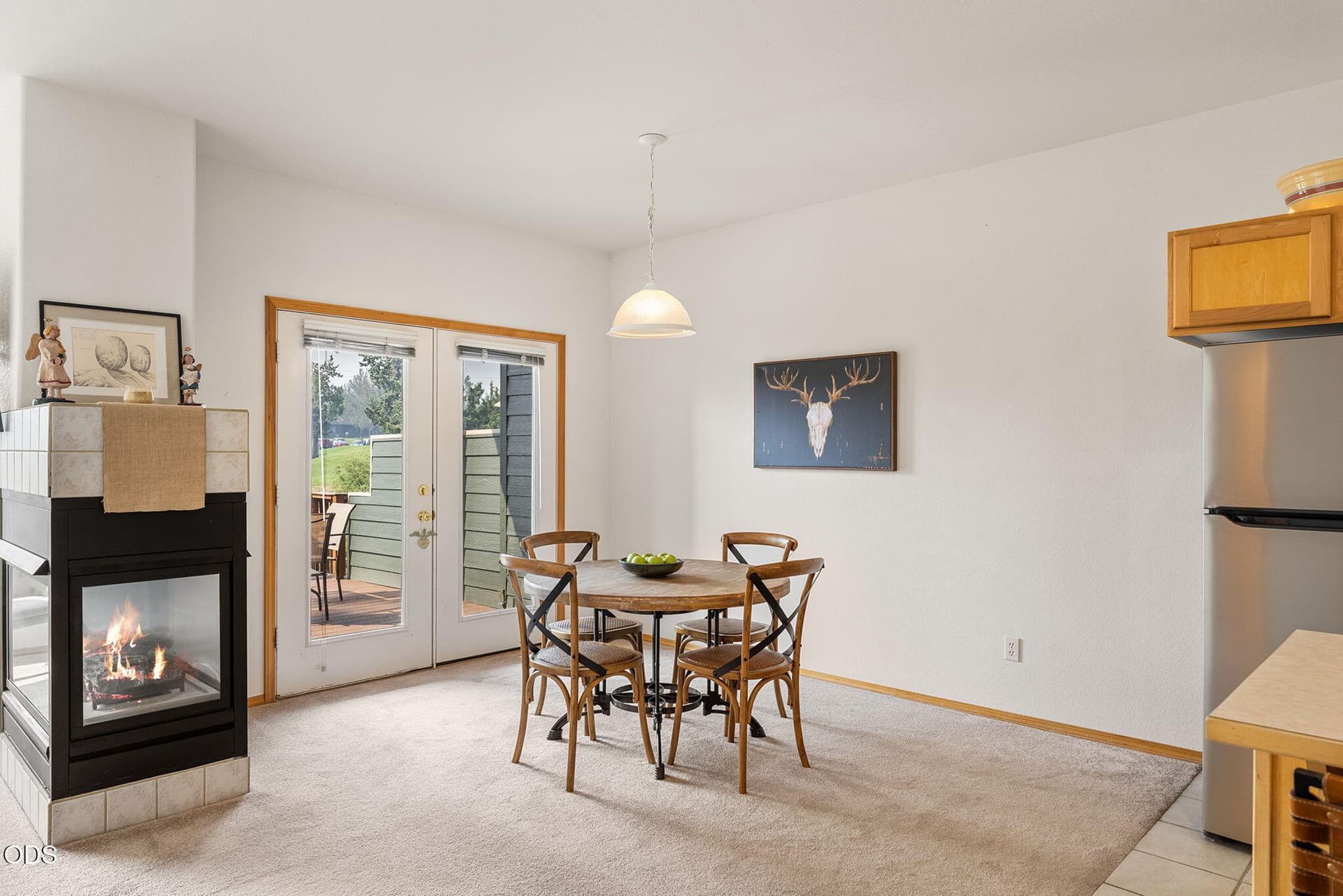 Dining Area. Photo 5 of 27, 1141 Golden Pheasant Drive, Redmond, OR 97756