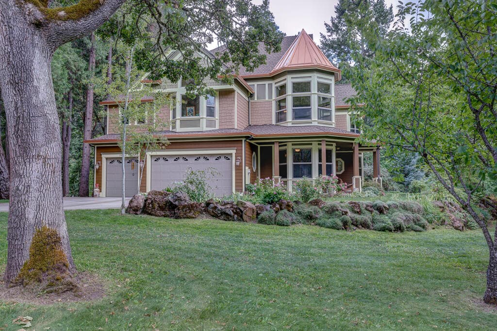 9530SFork-10. Photo 2 of 74, 9530 S F Little Butte Road, Eagle Point, OR 97524