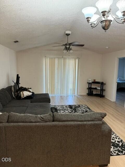 2245 North Star living. Photo 4 of 7, 2245 SW Star Drive, Grants Pass, OR 97527