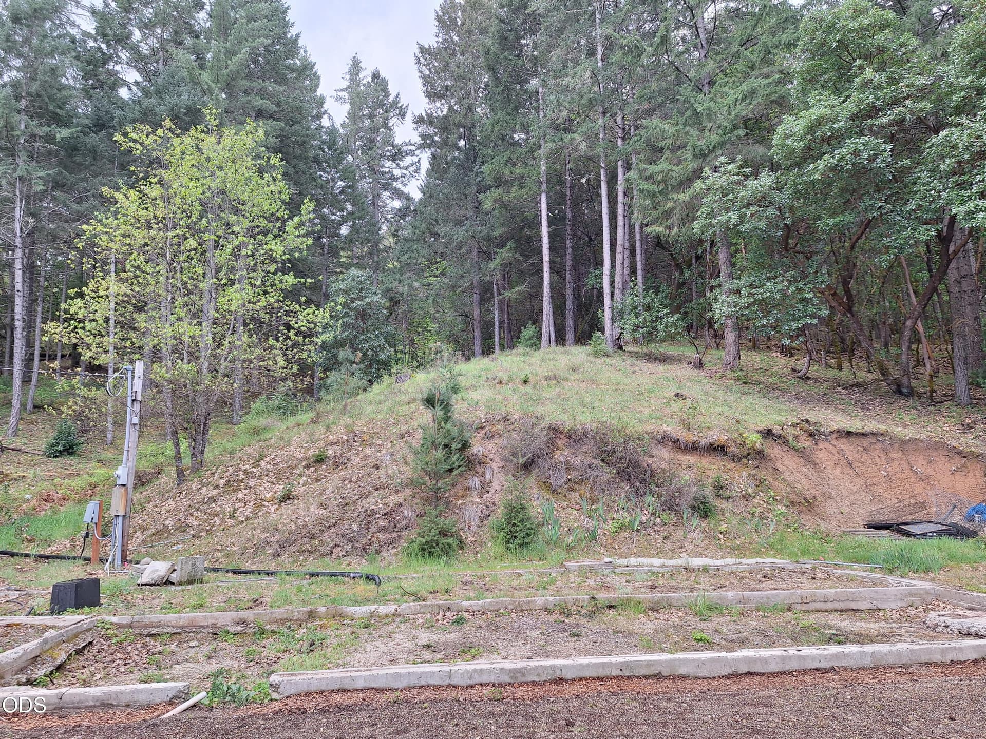 01_1000011723. Photo 2 of 24, 1771 Sleepy Hollow Loop, Grants Pass, OR 97527
