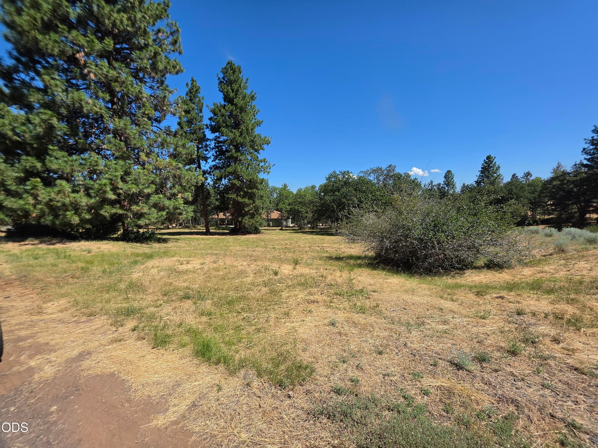 View from front corner. Photo 1 of 15, Dunlin Lane Unit 892, Klamath Falls, OR 97601