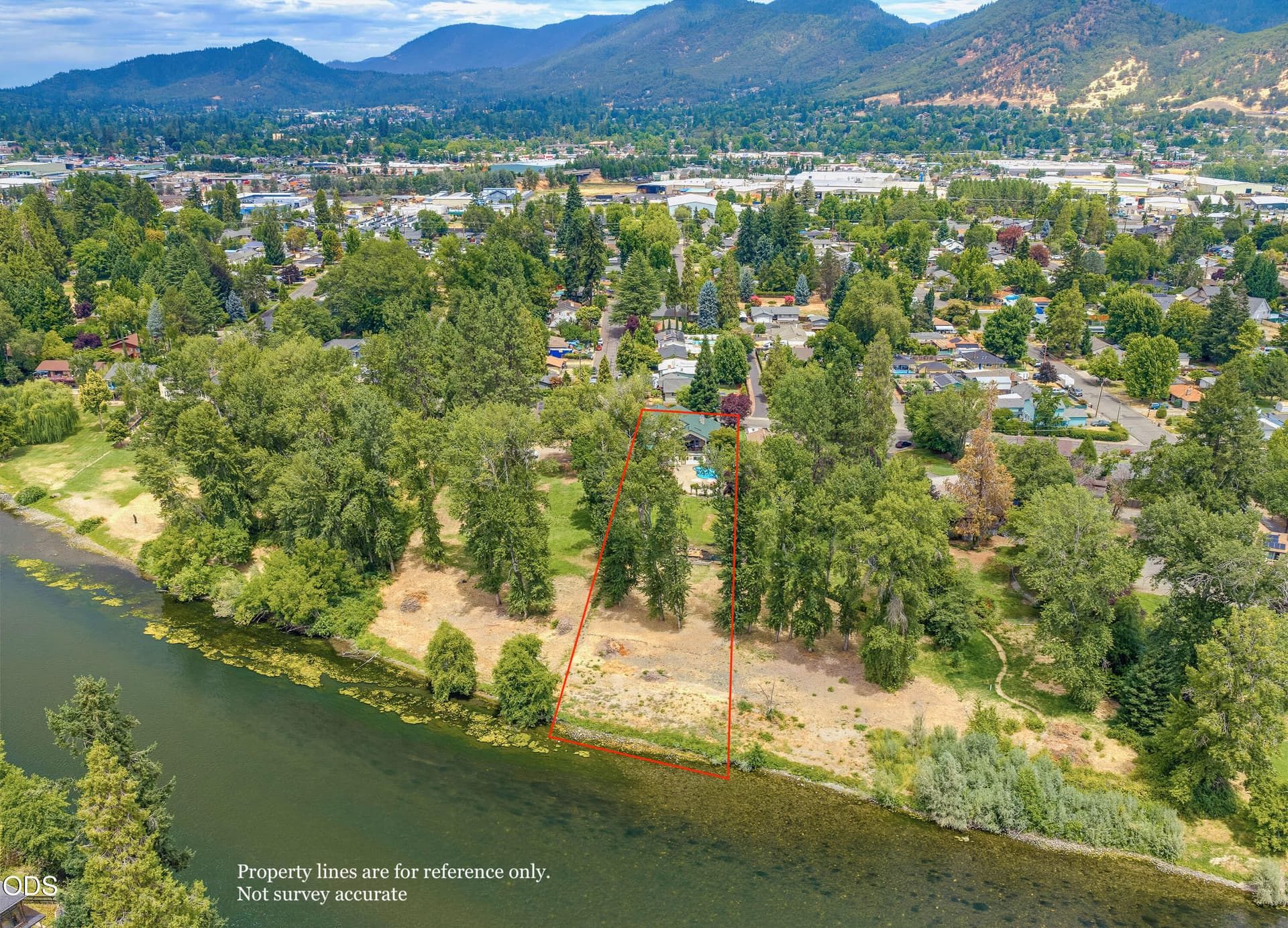 Oriole property lines. Photo 5 of 79, 1099 SE Oriole Street, Grants Pass, OR 97526
