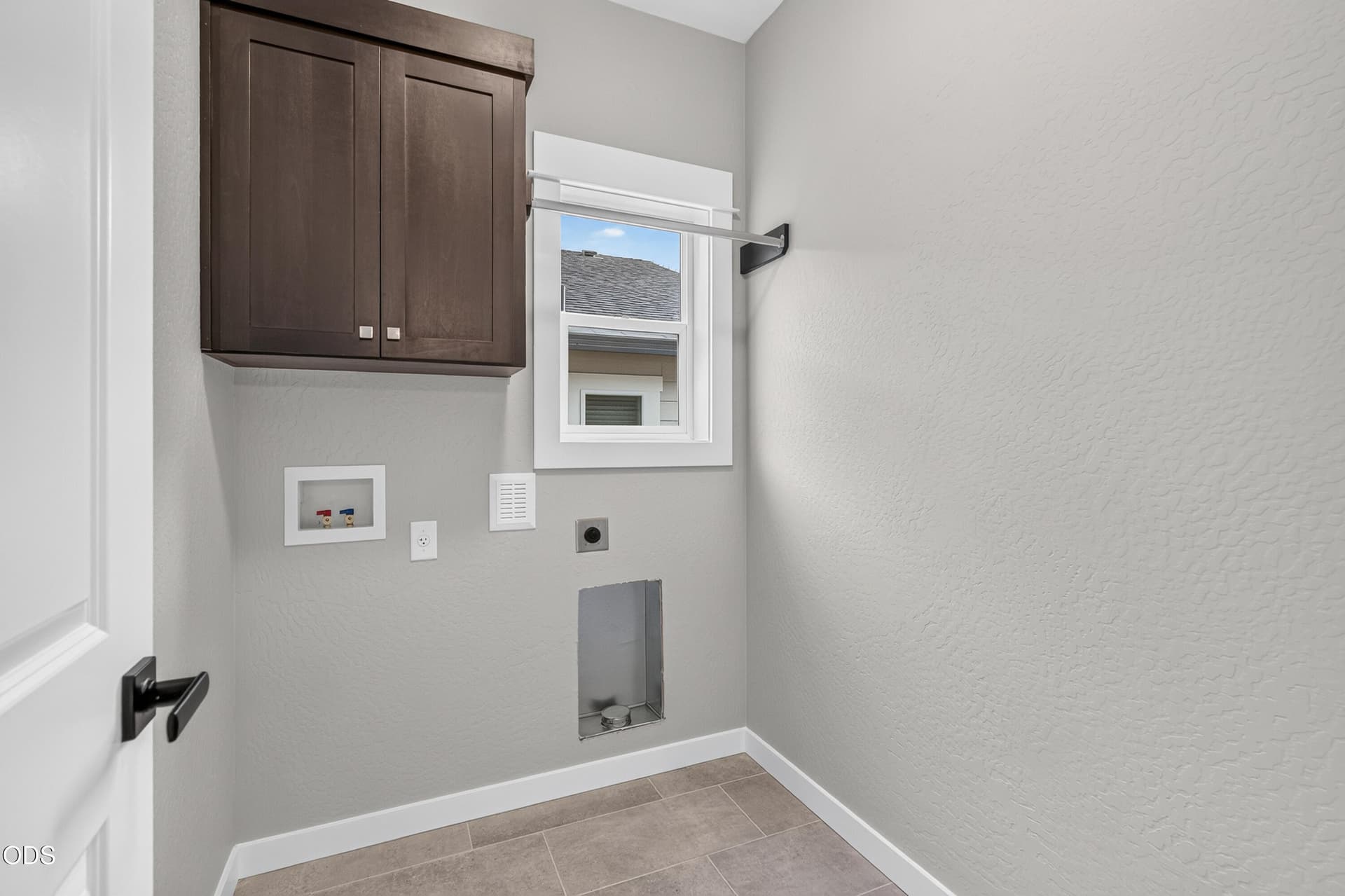 9R9A5364. Photo 5 of 32, 3233 Garner Way, Medford, OR 97504