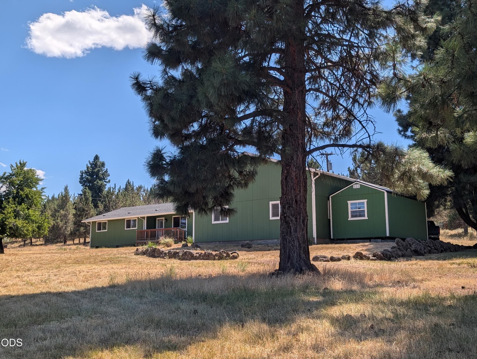 05. Photo 5 of 38, 15527 Buck Road, Klamath Falls, OR 97603