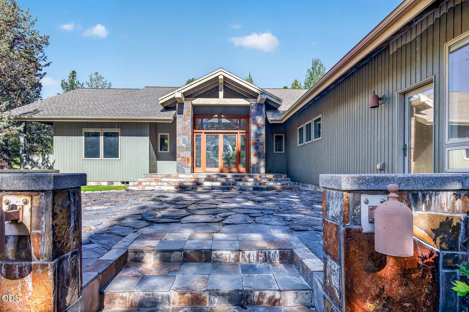 Courtyard entry. Photo 4 of 31, 17084 Lady Caroline Drive, Sisters, OR 97759