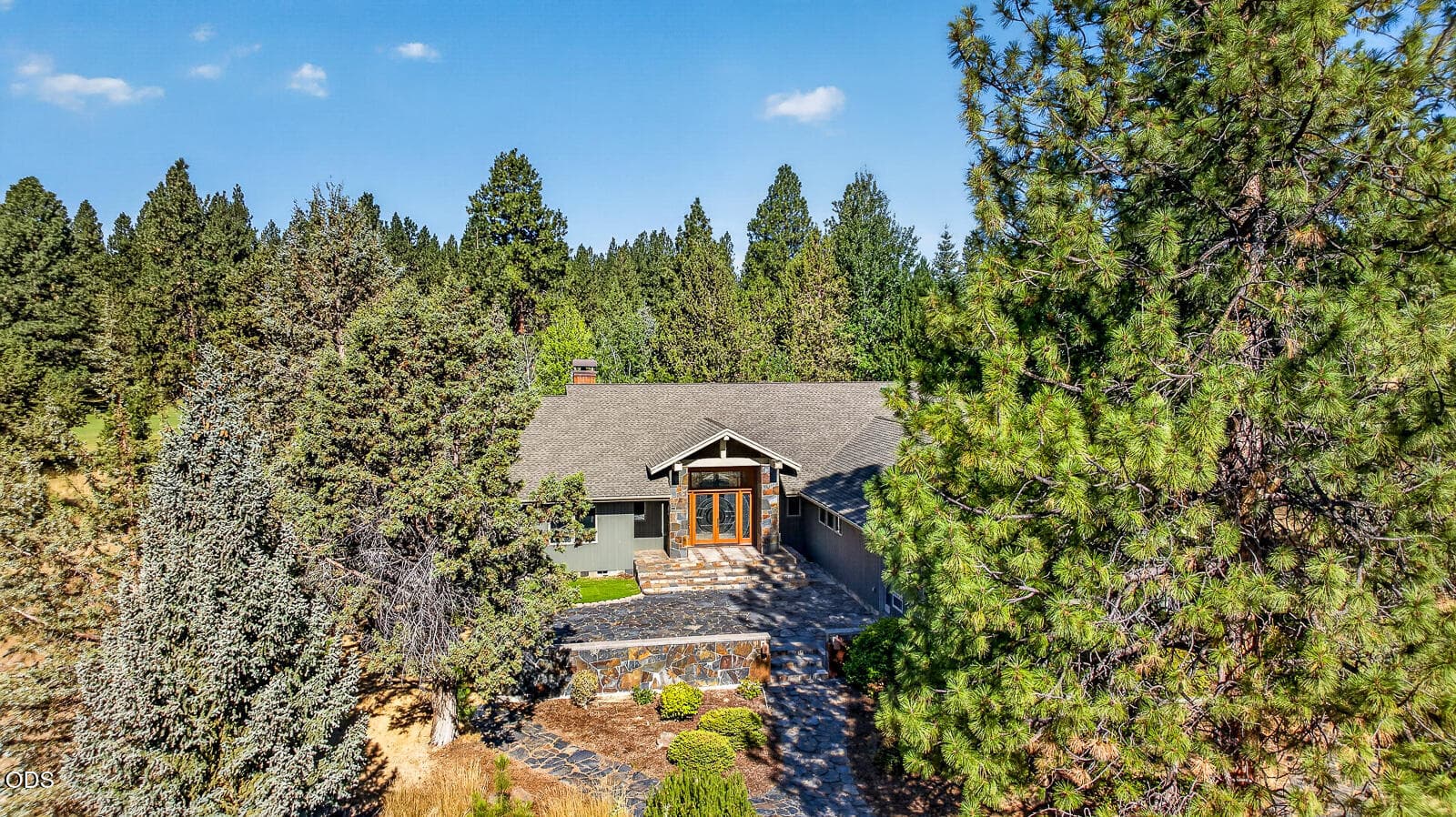 Nestled along a fairway. Photo 3 of 31, 17084 Lady Caroline Drive, Sisters, OR 97759