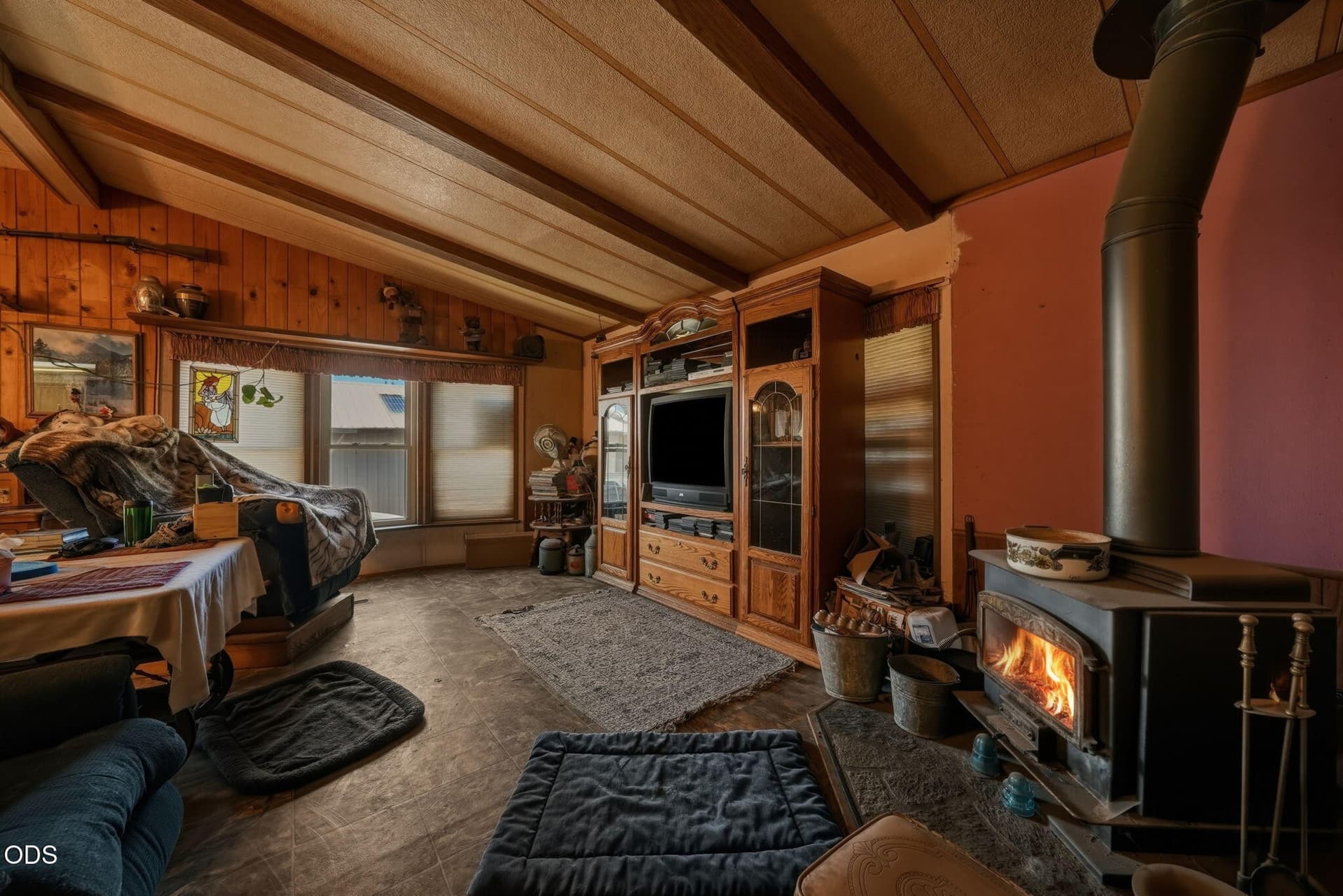 4-web-or-mls-Riley_Visuals-4. Photo 4 of 71, 53315 Bridge Drive, La Pine, OR 97739