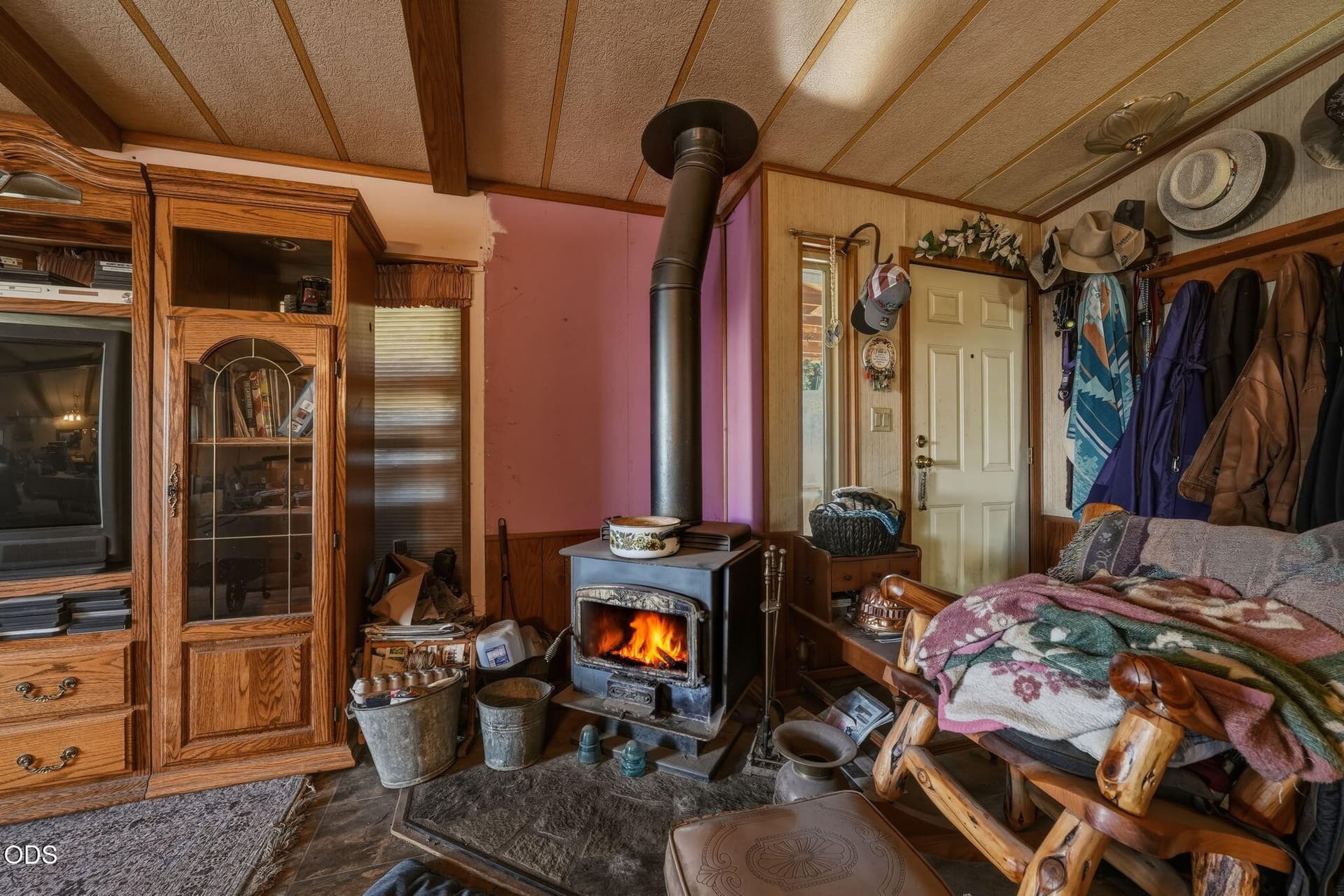 5-web-or-mls-Riley_Visuals-5. Photo 5 of 71, 53315 Bridge Drive, La Pine, OR 97739