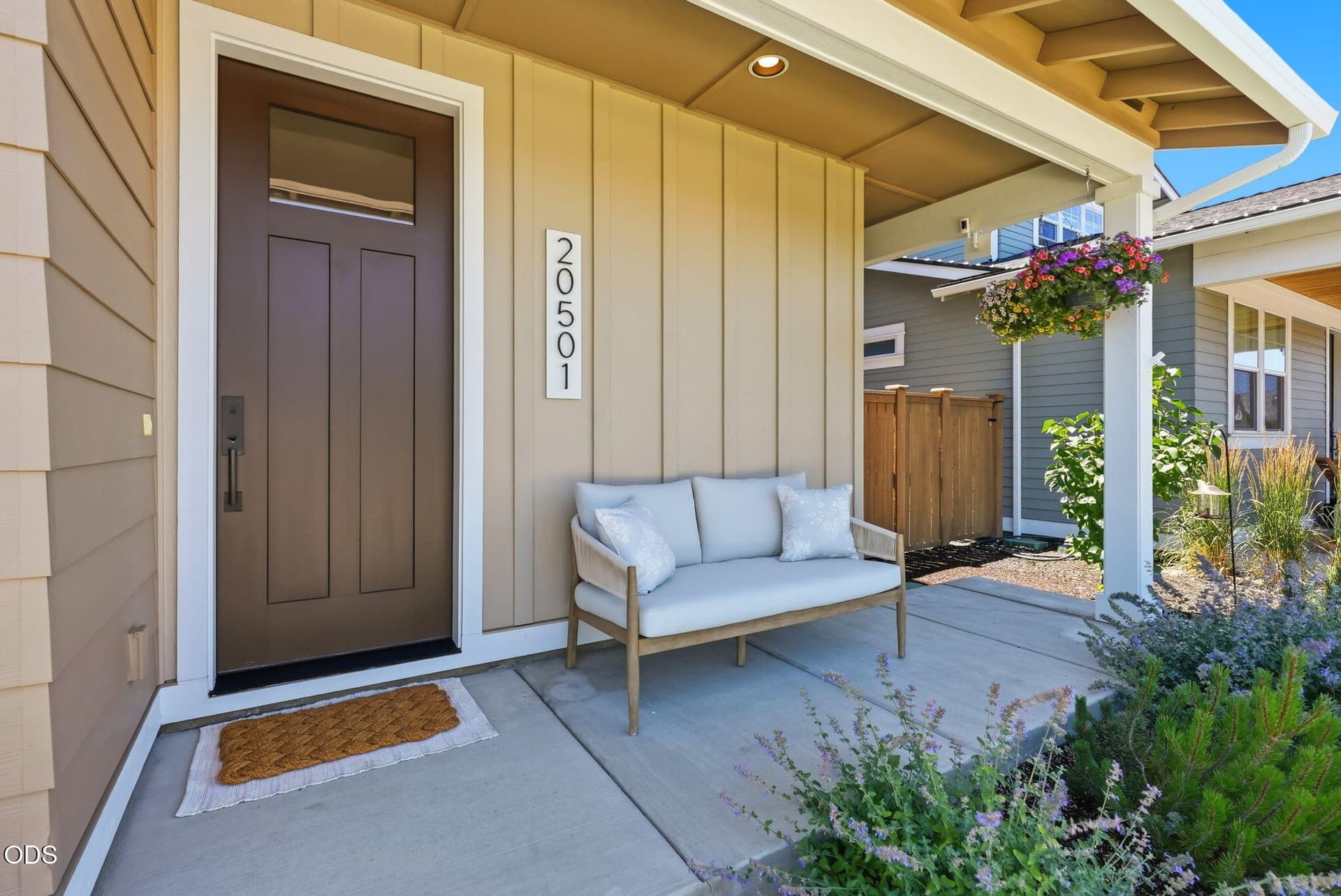 5-web-or-mls-Riley_Visuals-5. Photo 5 of 47, 20501 Aberdeen Drive, Bend, OR 97702