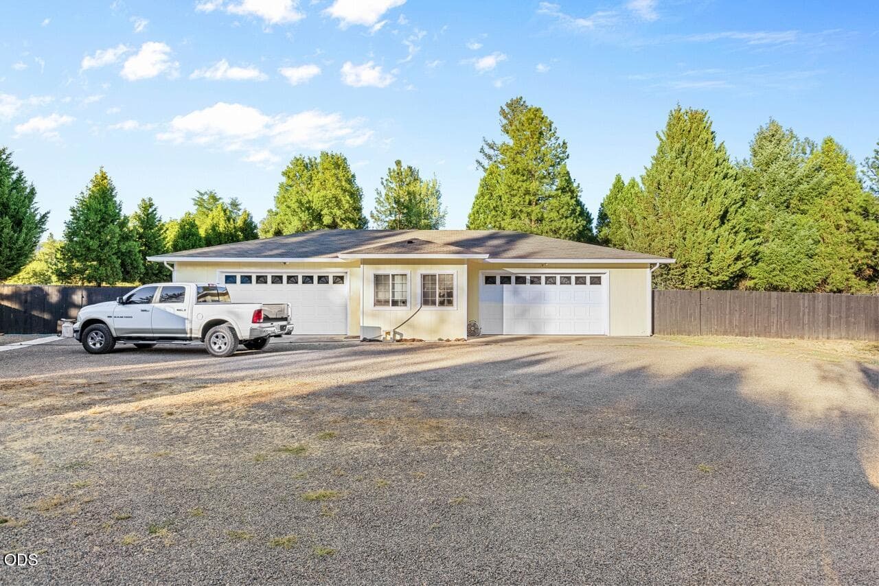 EP1A1474 Large. Photo 4 of 48, 255 Queens Branch Road, Rogue River, OR 97537
