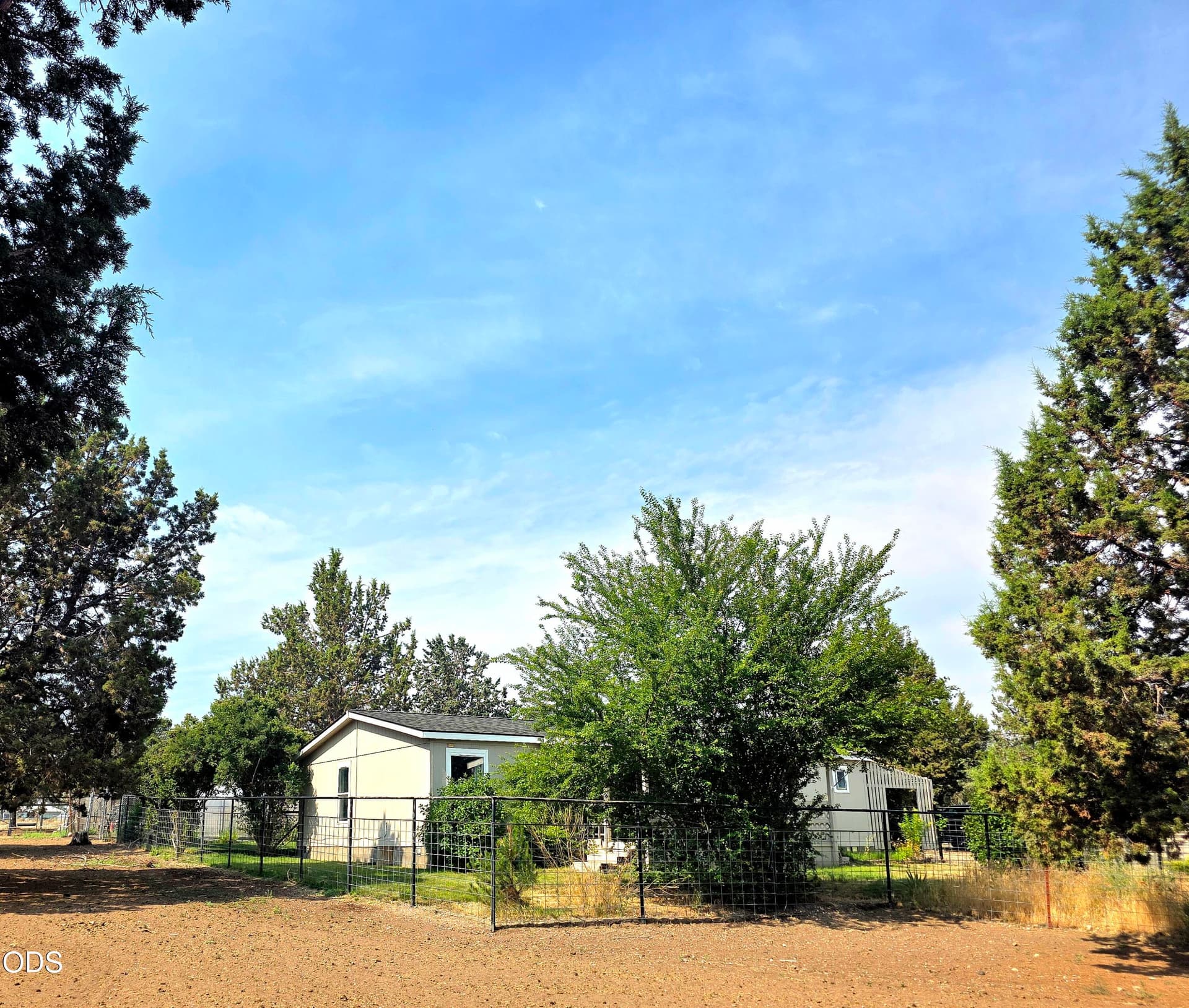 1000067800. Photo 1 of 42, 12916 SW Wheat Grass Road, Terrebonne, OR 97760