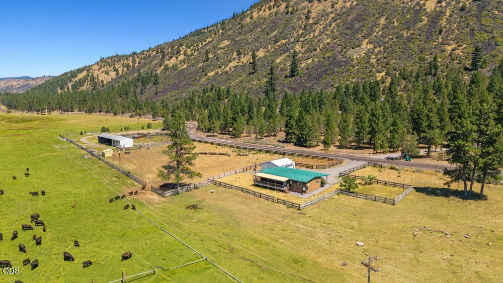 Bursell Ranch. Photo 1 of 40, 12046 Old Fort Road, Klamath Falls, OR 97601