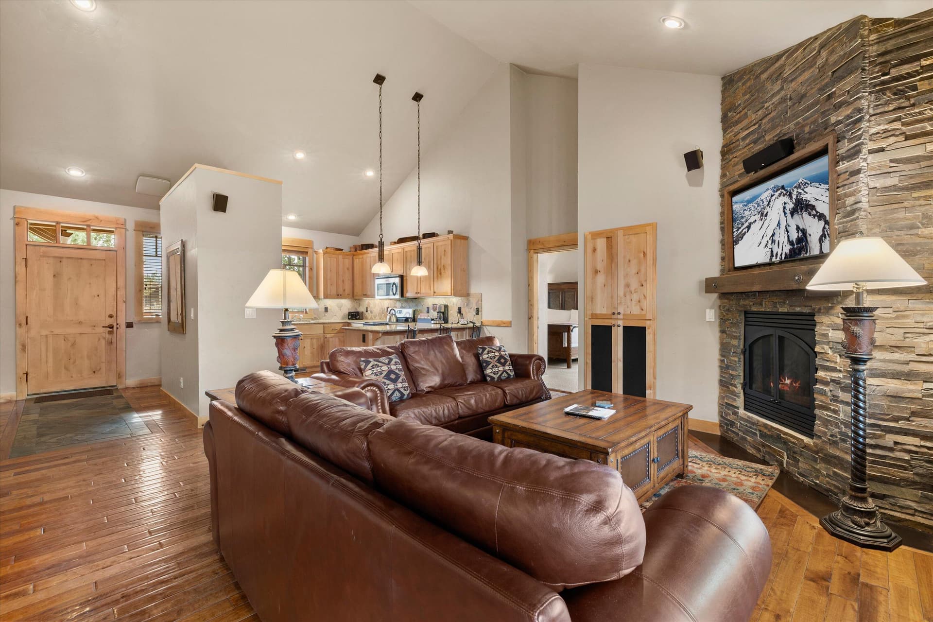 06-20251031 JILL ROSELL-24. Photo 3 of 27, 16763 SW Brasada Ranch Road Unit Cabin 52, Powell Butte, OR 97753