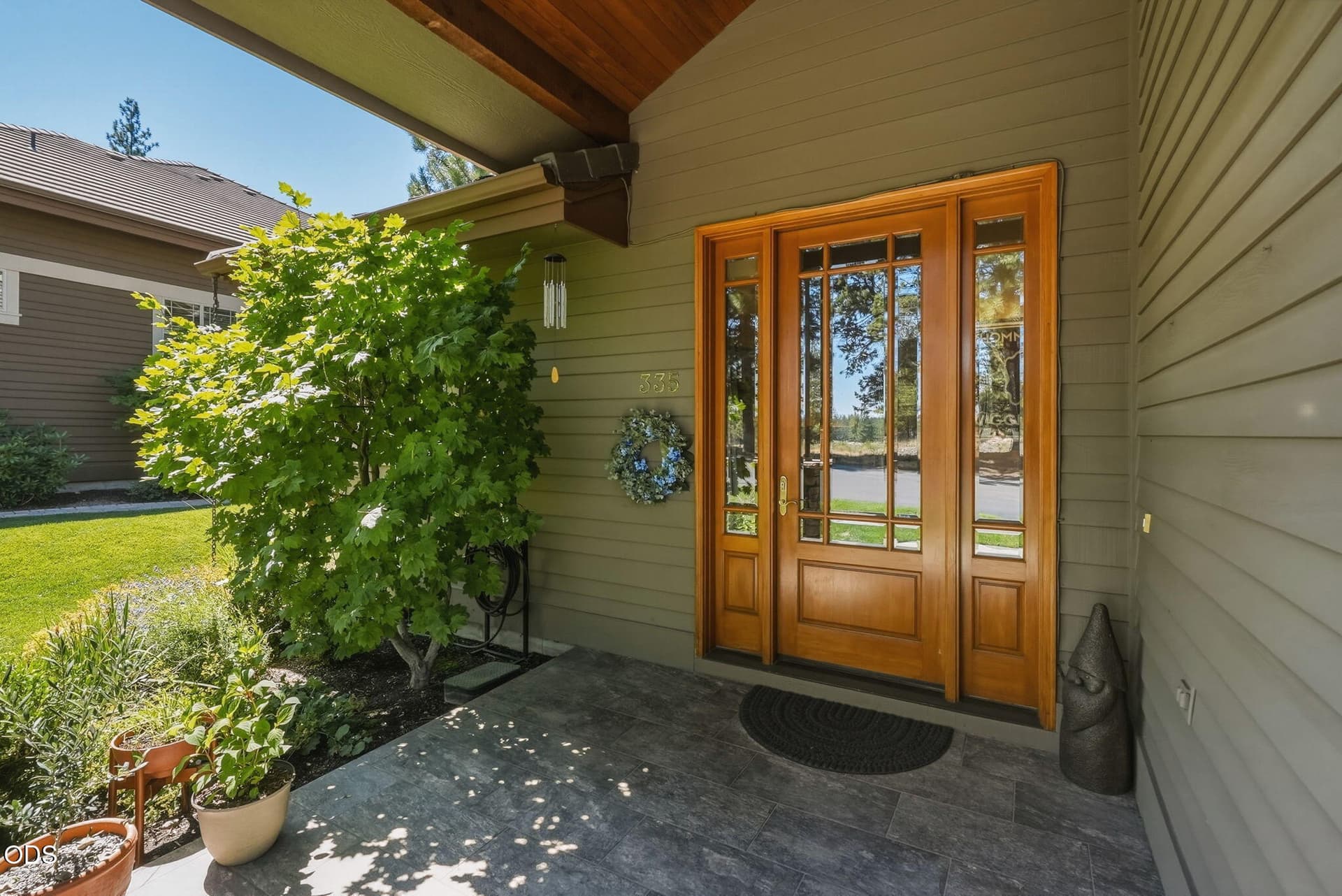 Covered Entry. Photo 2 of 31, 335 Mount Washington Drive, Bend, OR 97702