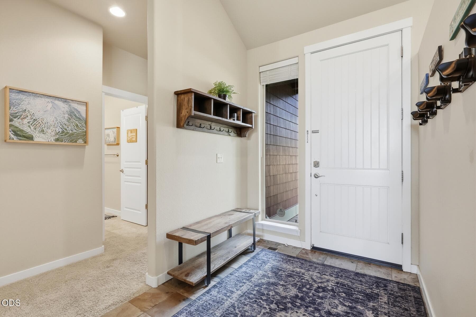 8_entrance. Photo 4 of 39, 10614 Village Loop, Redmond, OR 97756
