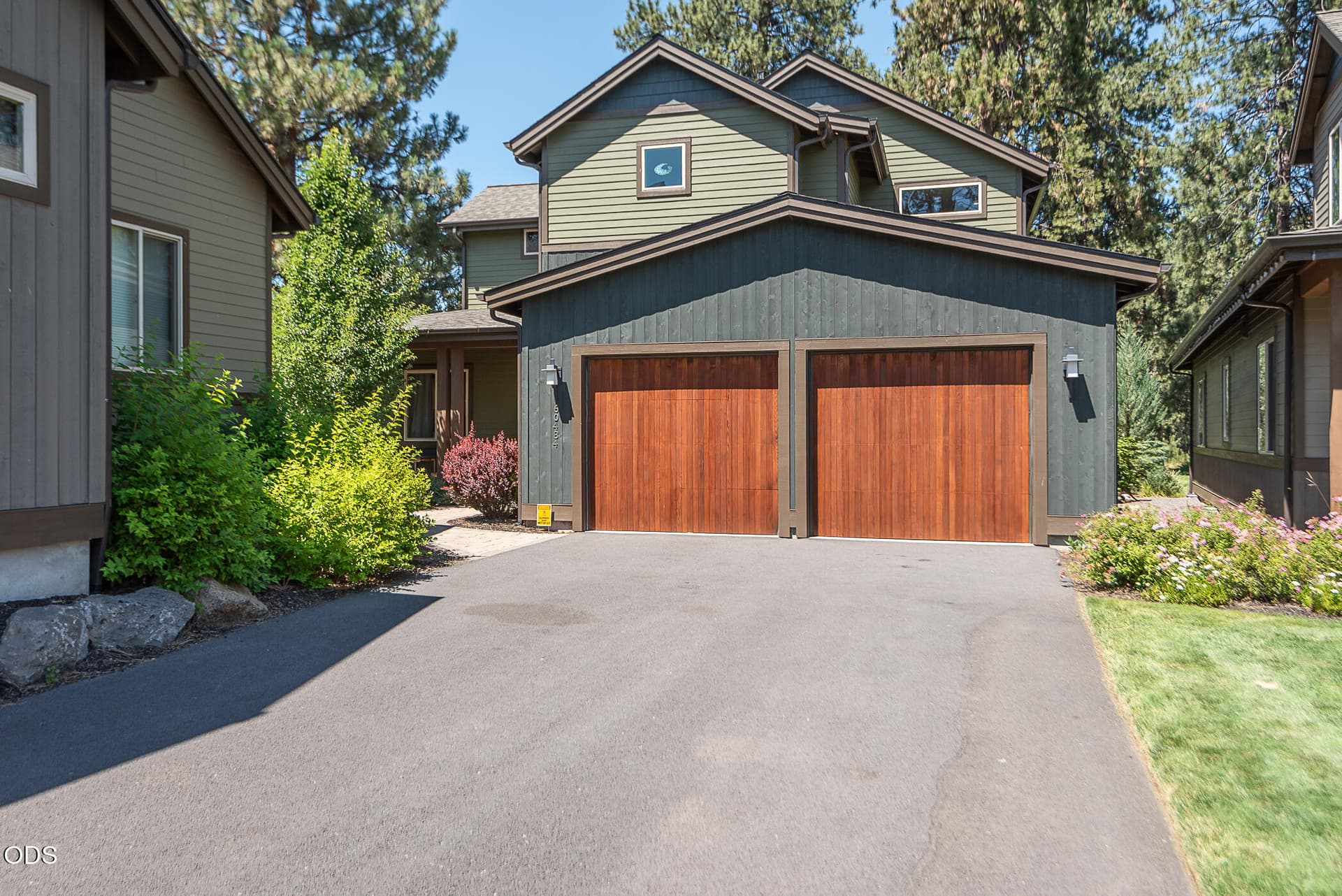 01. Photo 3 of 41, 60484 Kangaroo Loop, Bend, OR 97702