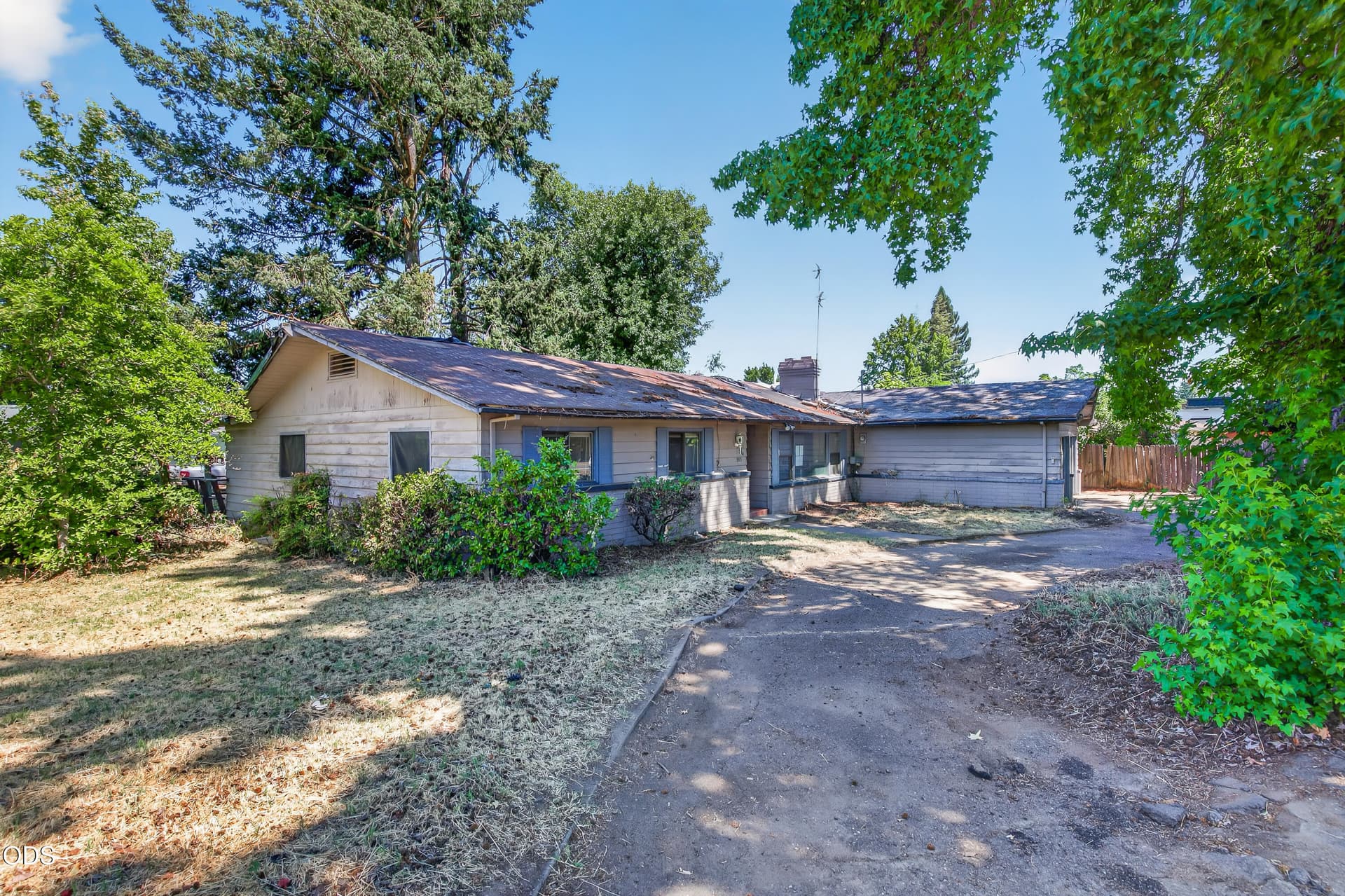 9R9A22564. Photo 2 of 25, 3575 Hanley Road, Central Point, OR 97502