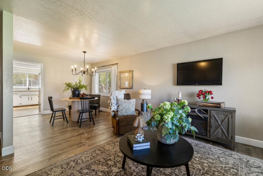 5v. Photo 5 of 33, 4039 Valinda Way, Klamath Falls, OR 97603