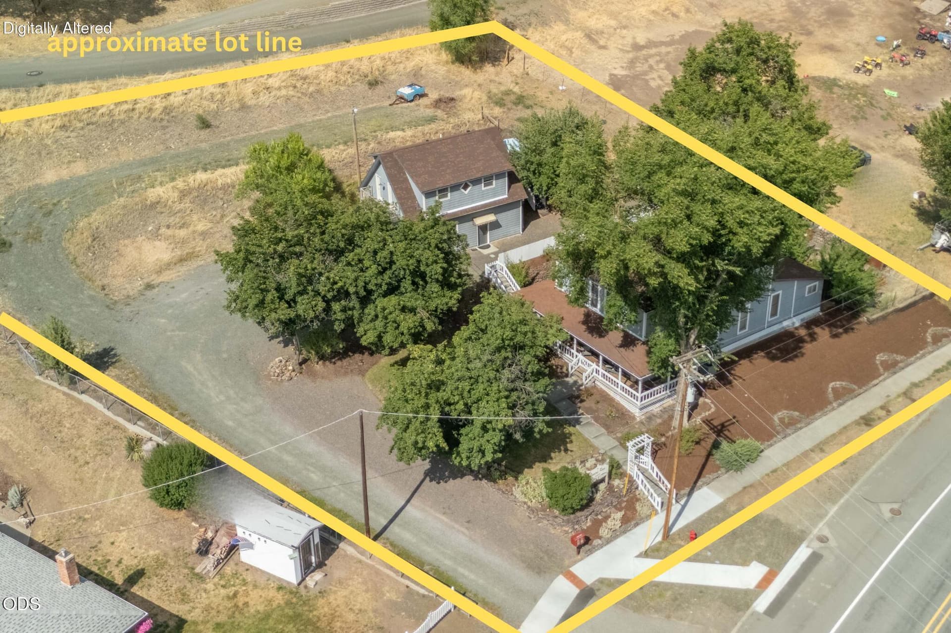 approximate lot line. Photo 3 of 77, 206 E Front Street, Prairie City, OR 97869