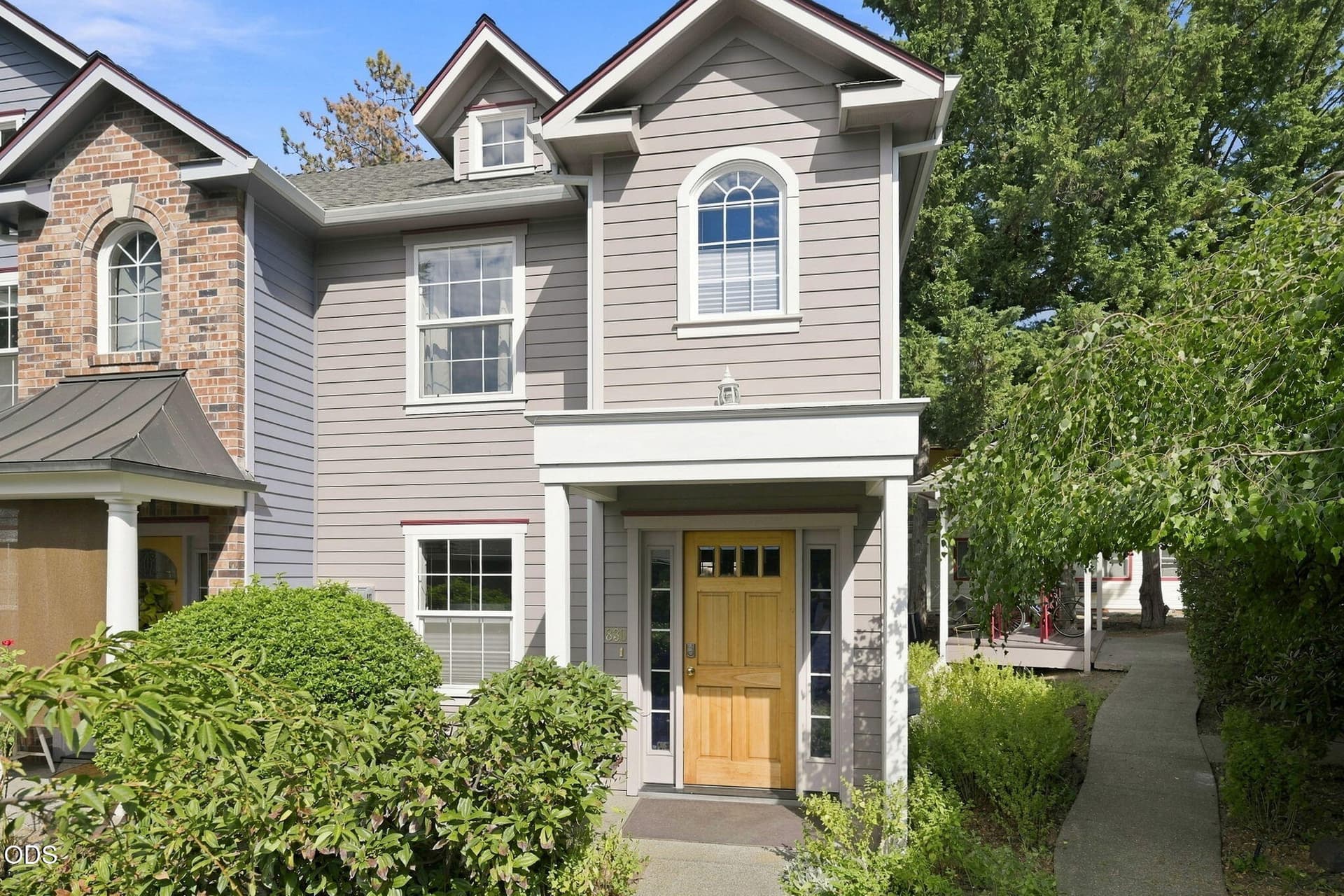 2-web-or-mls-830 Park St002. Photo 1 of 26, 830 Park Street, Ashland, OR 97520