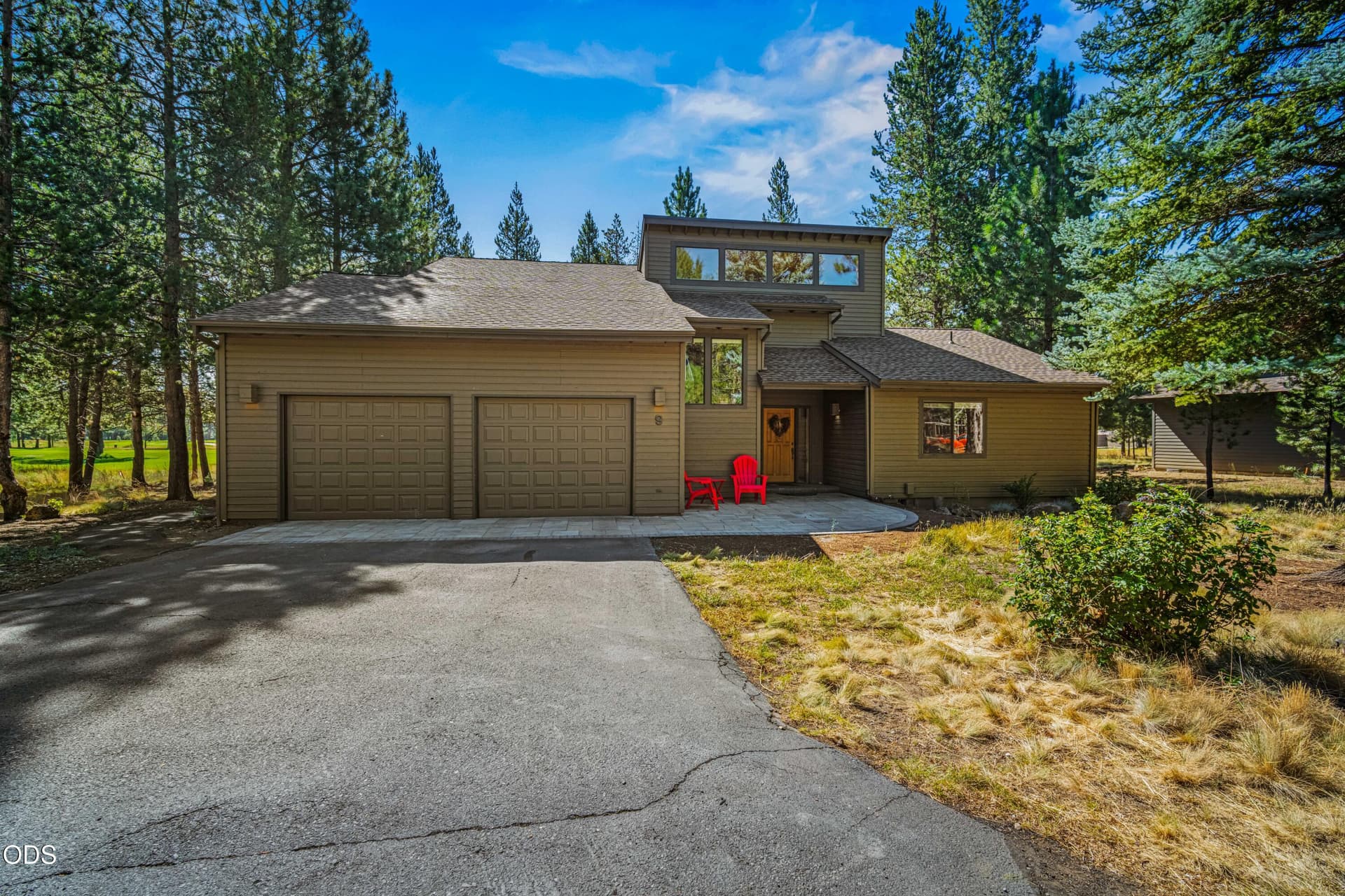 paver-entry-sunriver-home. Photo 3 of 56, 17777 Topflite Lane, Sunriver, OR 97707