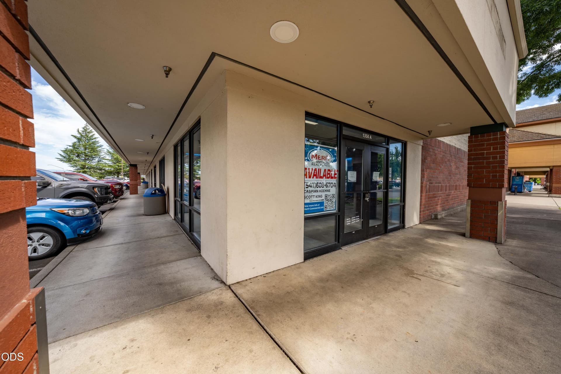 1350-A-5. Photo 5 of 28, 1350 Plaza Boulevard Unit A-B, Central Point, OR 97502