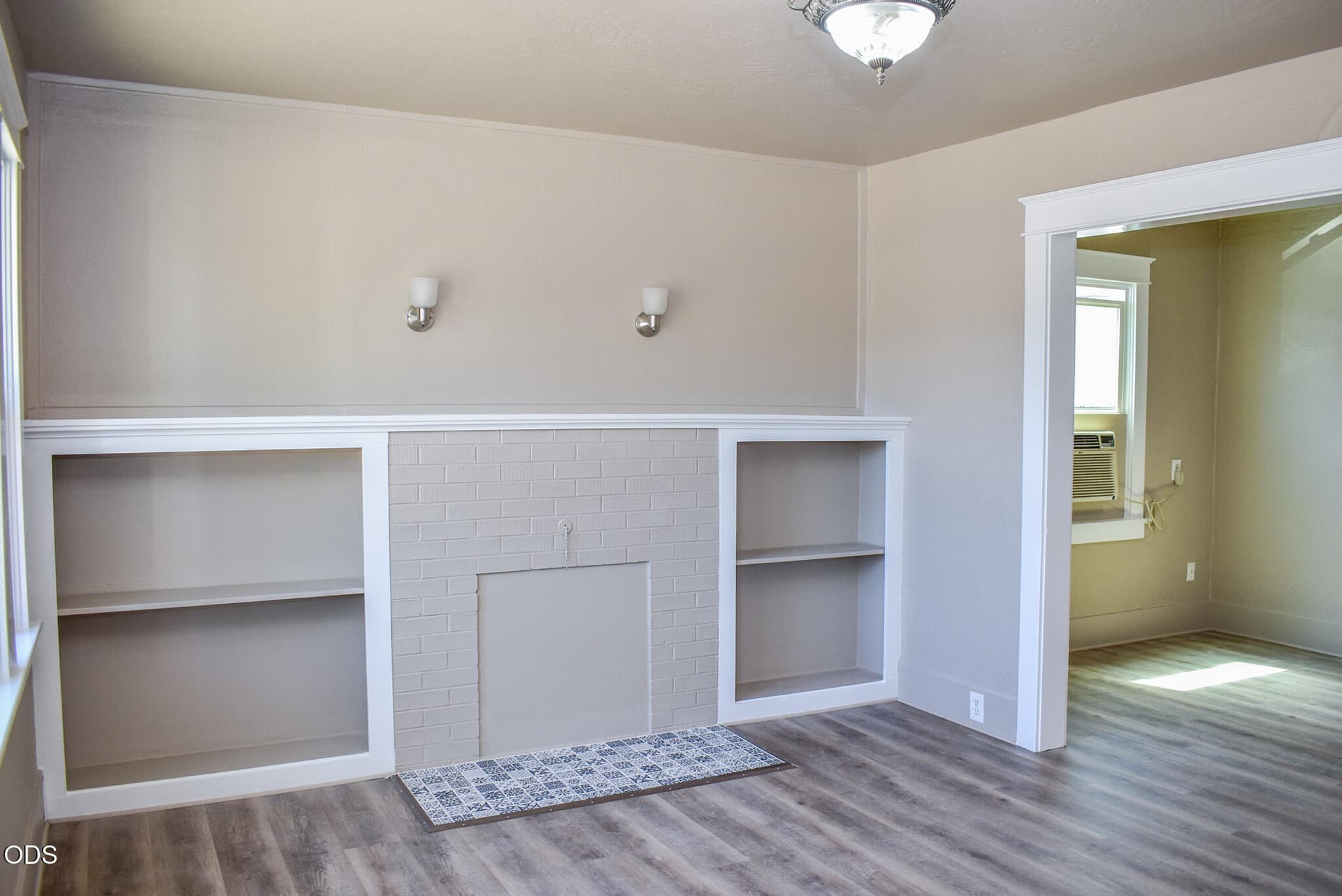 515 N. Photo 3 of 18, 515 N Riverside Avenue, Medford, OR 97501