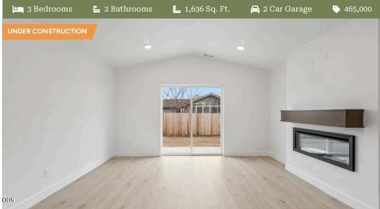 Alder Great Room. Photo 3 of 10, 1645 NE Hudspeth Road Unit Lot 152, Prineville, OR 97754