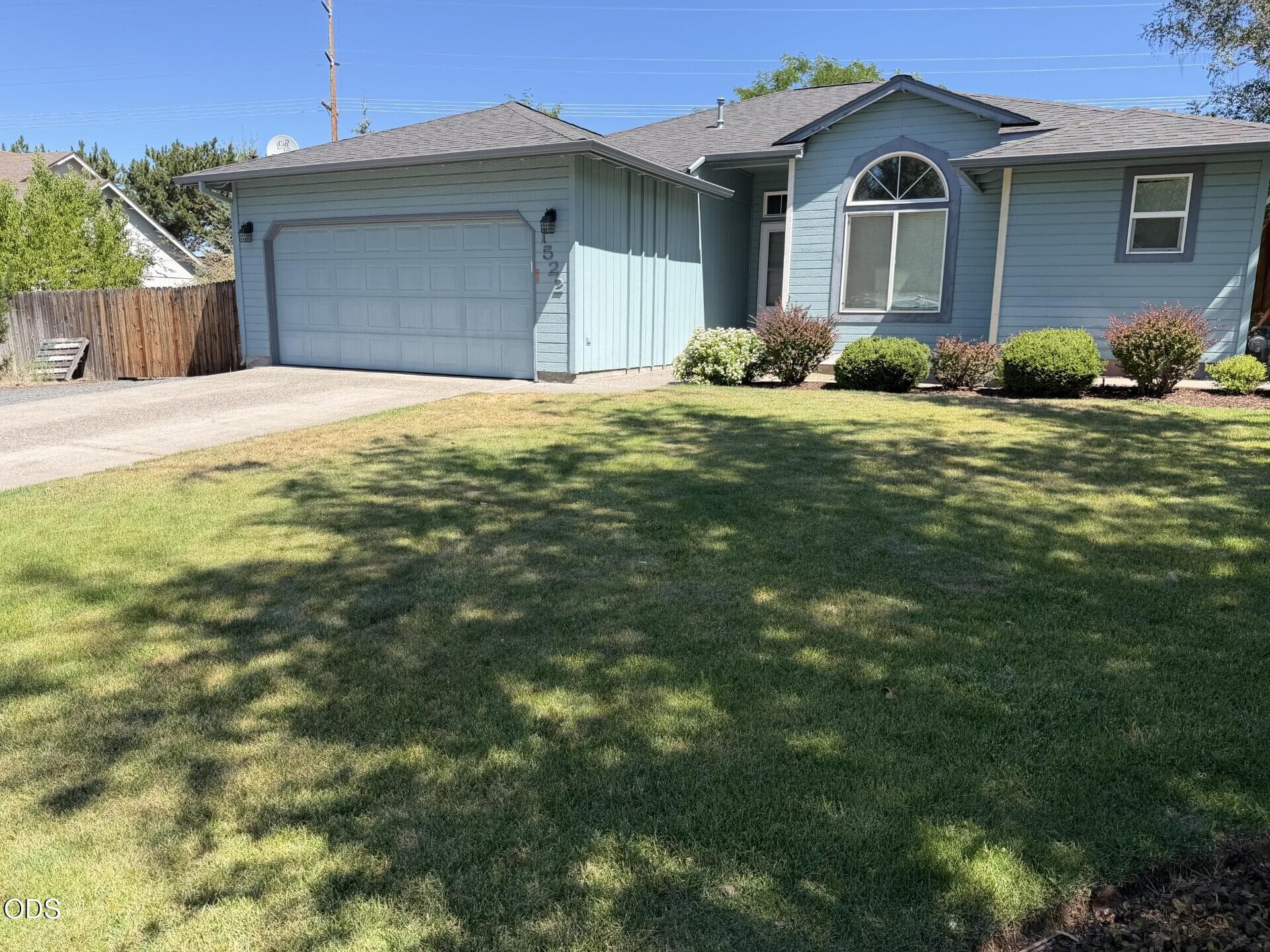 1522 16. Photo 2 of 40, 1522 NE Locksley Drive, Bend, OR 97701