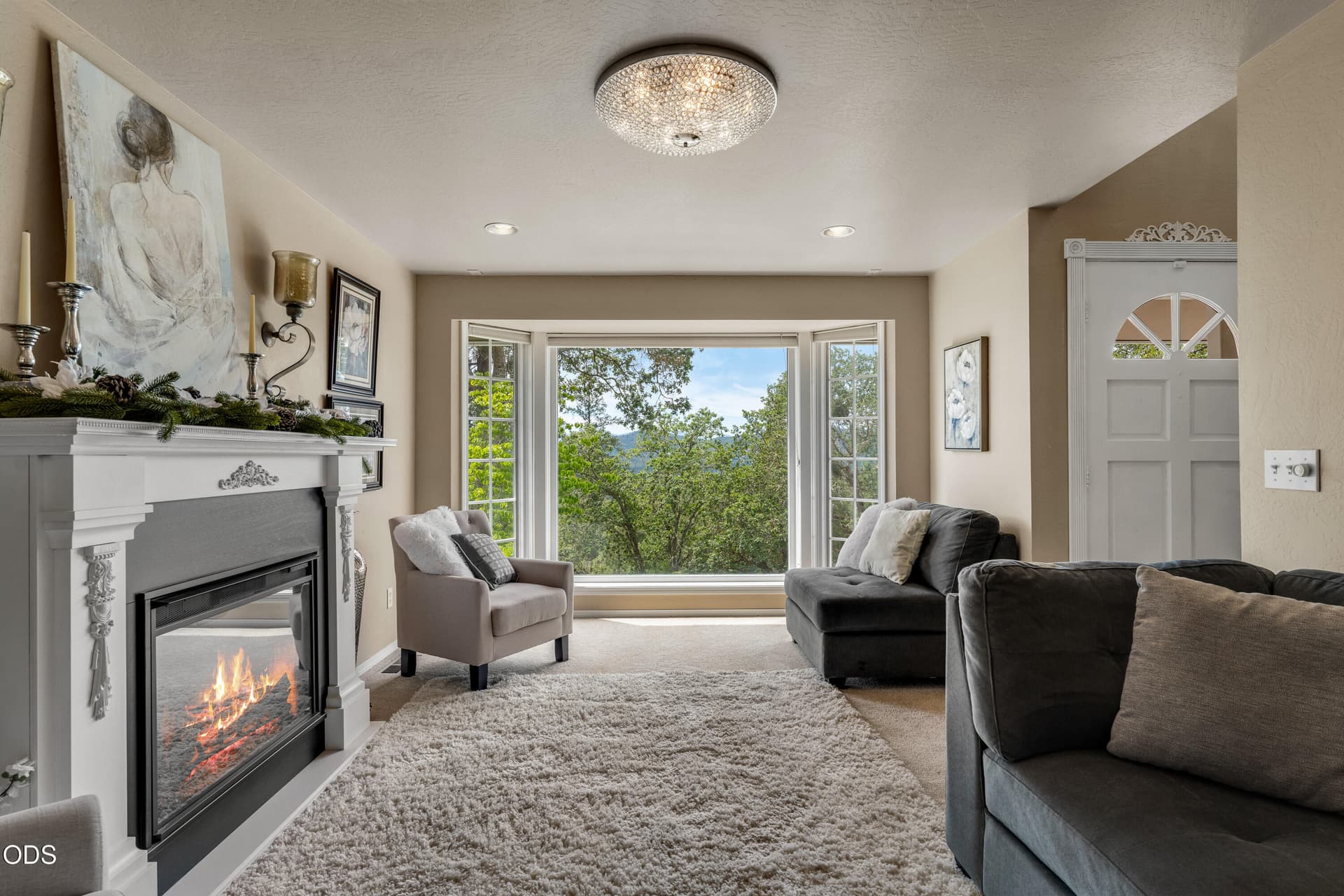 45-INT (25 of 25). Photo 5 of 48, 1628 NE Terrace Drive, Grants Pass, OR 97526