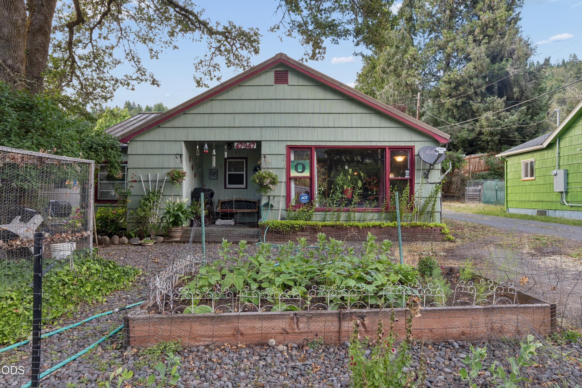 1000007179. Photo 1 of 15, 47947 W Commercial Street, Oakridge, OR 97463