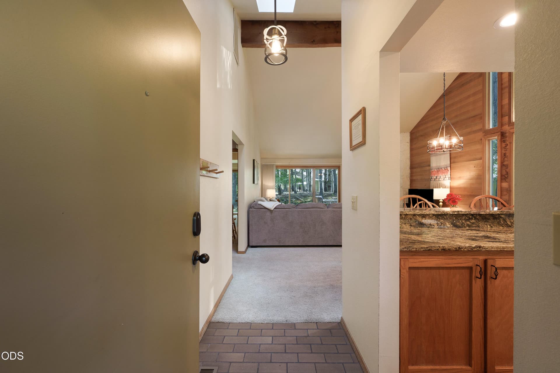 Front Entrance. Photo 4 of 37, 57369 Lake Aspen Court, Sunriver, OR 97707