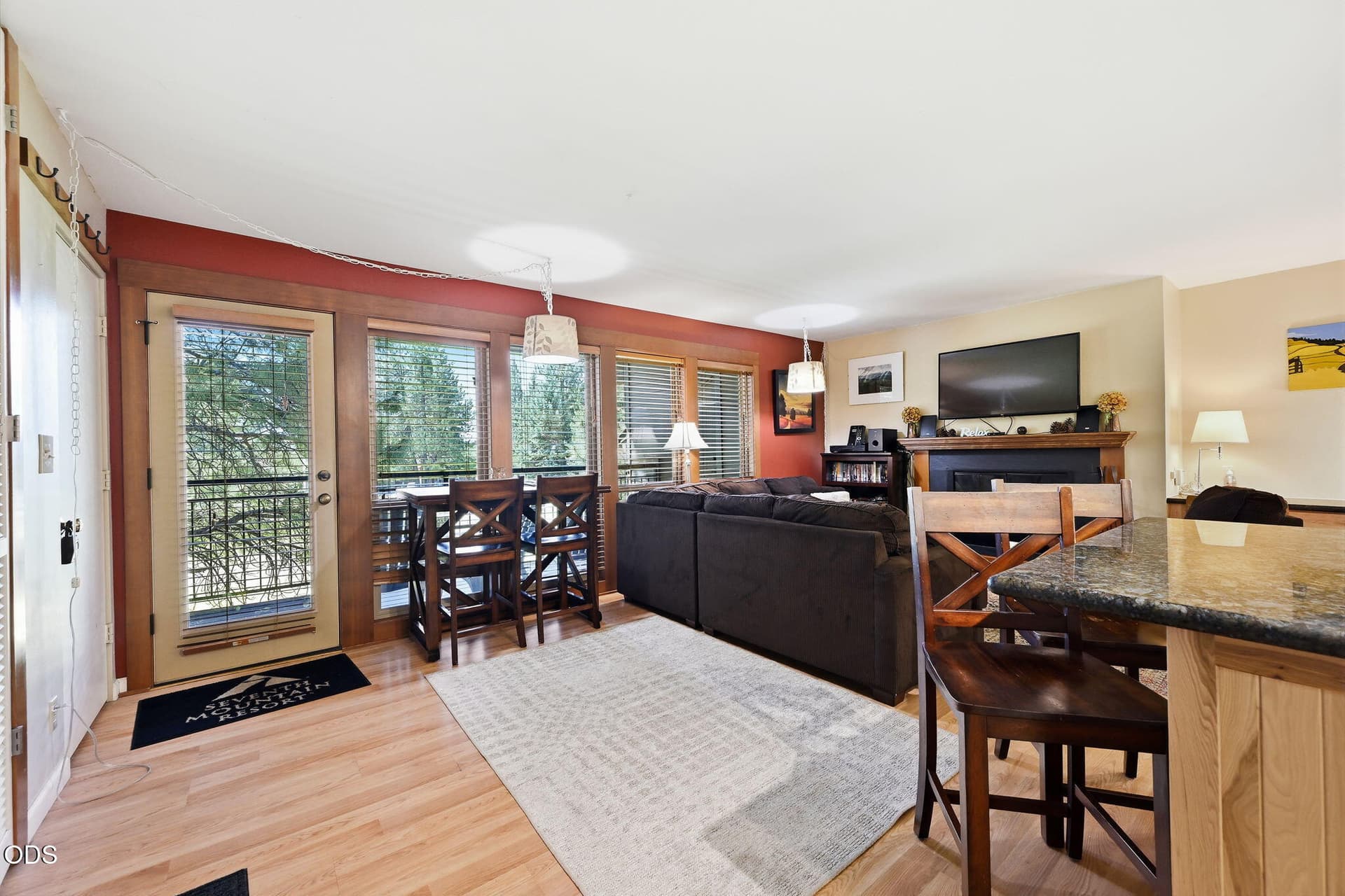 9-web-or-mls-7-30-26 18575 SW Century 21. Photo 5 of 57, 18575 SW Century Drive Unit # 2133-2134, Bend, OR 97702