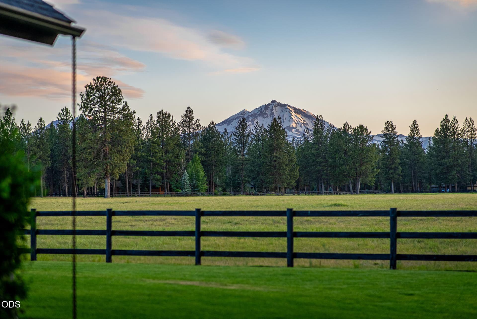 4-web-or-mls-Riley Visuals-4. Photo 2 of 76, 15385 Windigo Trail, Sisters, OR 97759