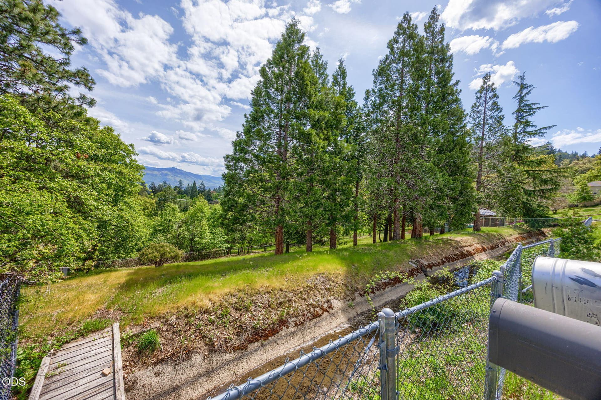 A[xTS (2). Photo 5 of 18, Terrace Street, Ashland, OR 97520