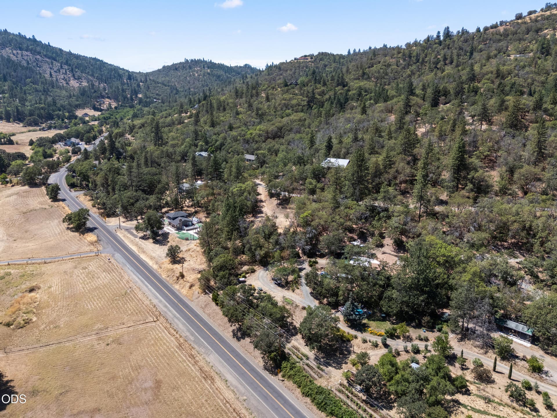 04. Photo 4 of 16, 4183 Camino Viejo Road, Medford, OR 97501