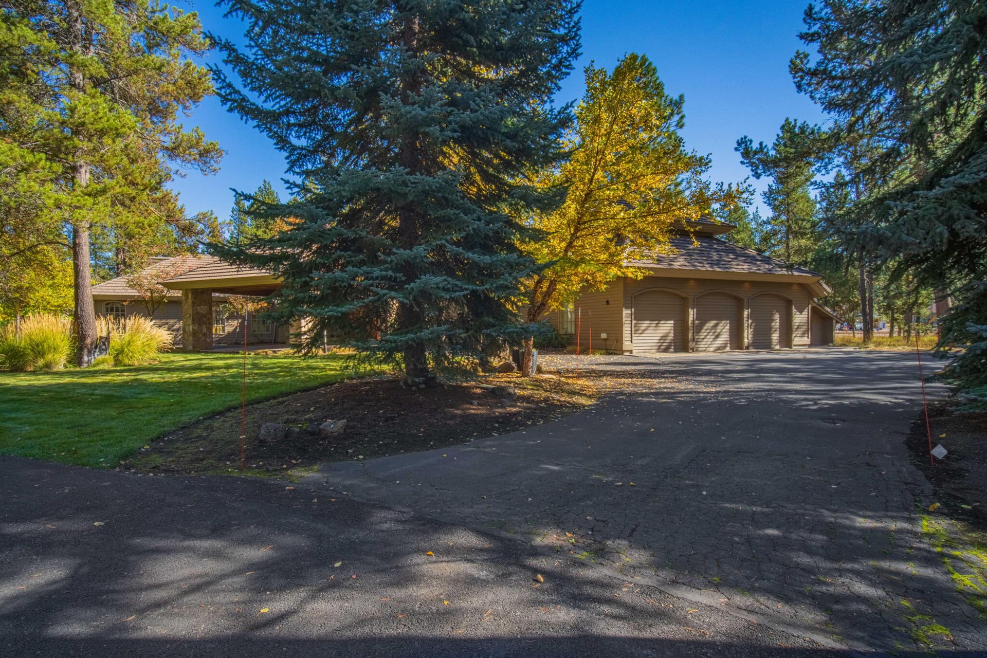 Grand Entrance. Photo 4 of 52, 17685 Warbler West Lane Unit 5,6,7, Sunriver, OR 97707